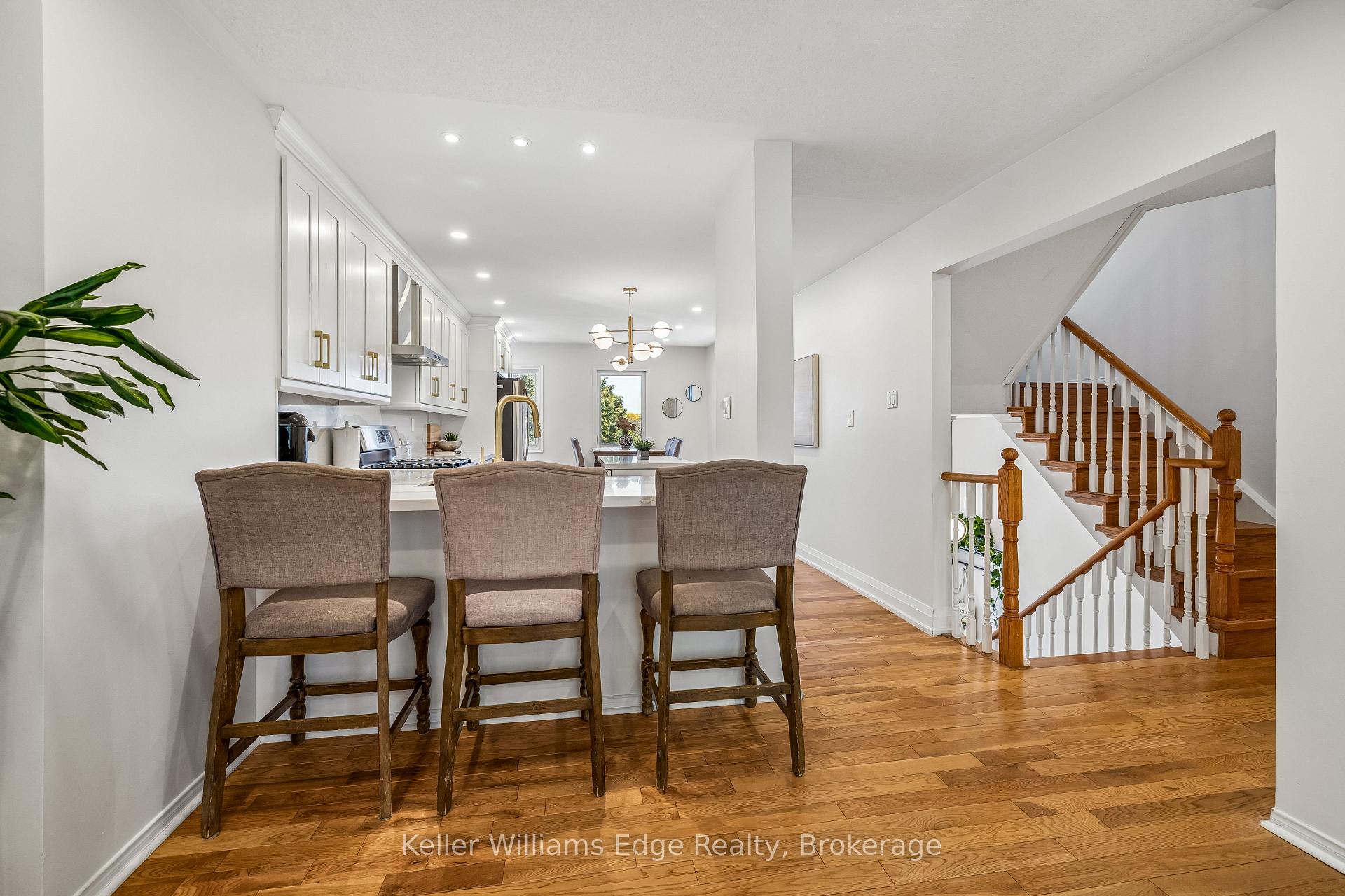 Photo 13 of 1134 Leewood Drive, Oakville, Glen Abbey — HOMEH