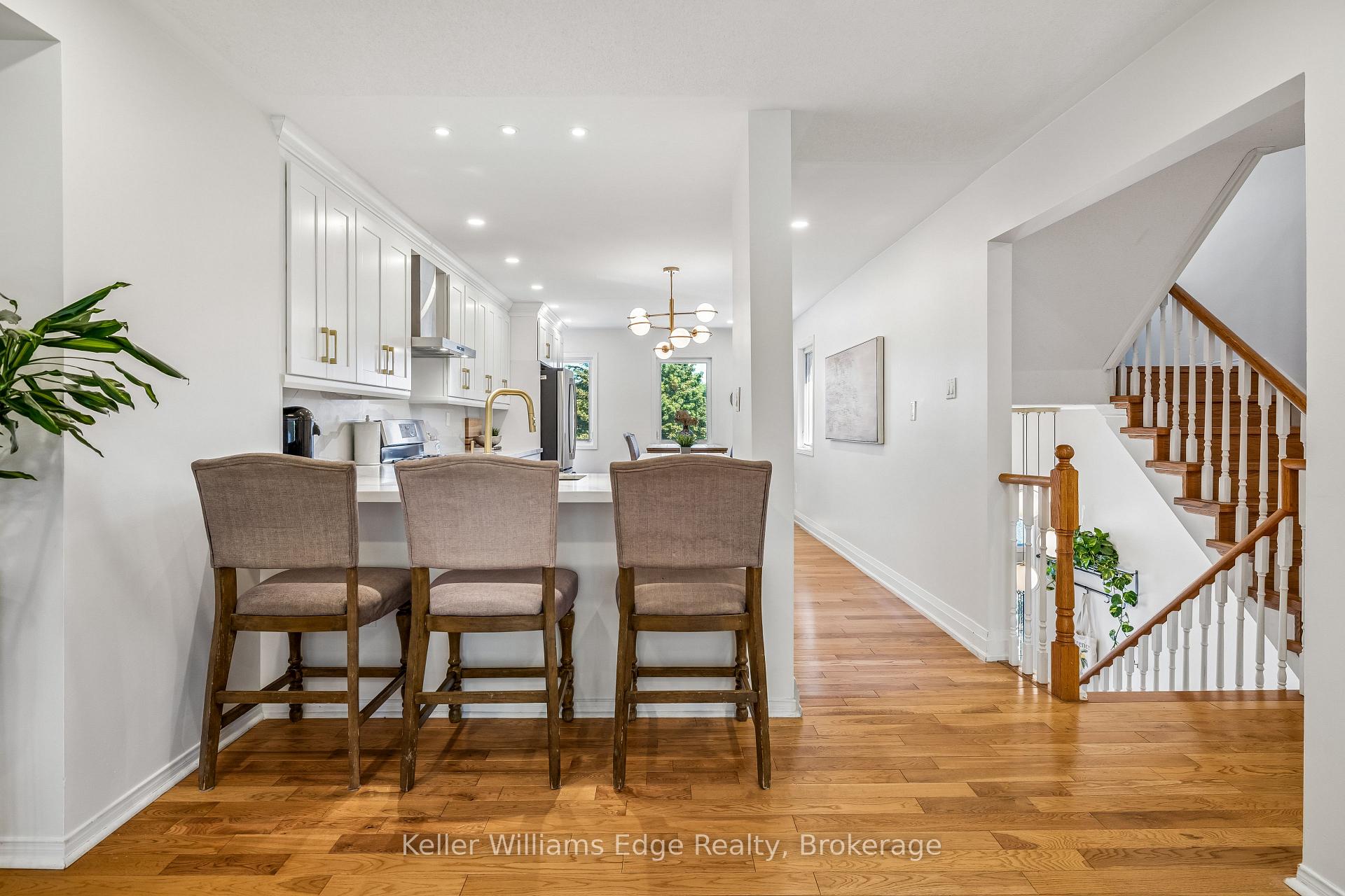 Photo 14 of 1134 Leewood Drive, Oakville, Glen Abbey — HOMEH