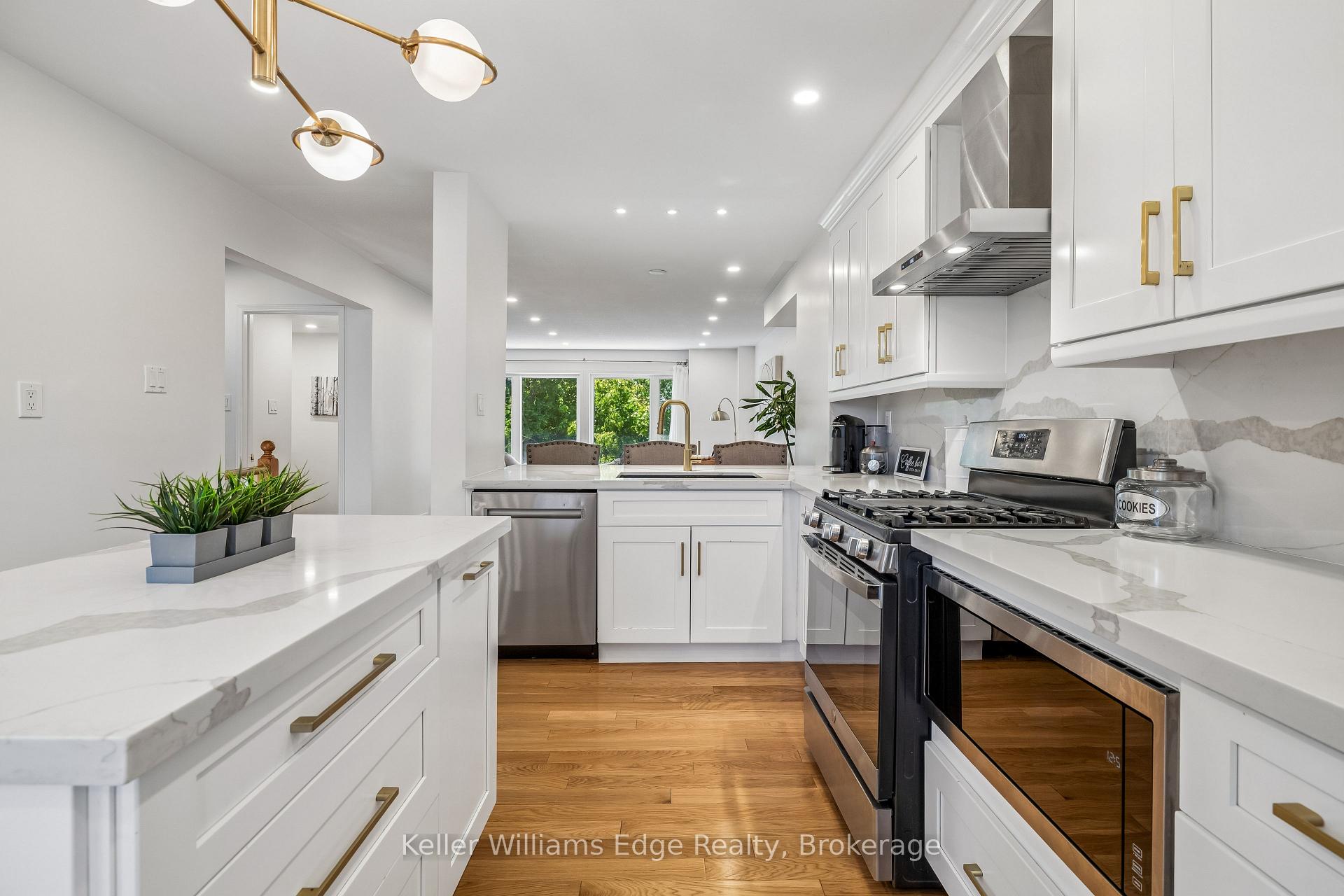 Photo 19 of 1134 Leewood Drive, Oakville, Glen Abbey — HOMEH