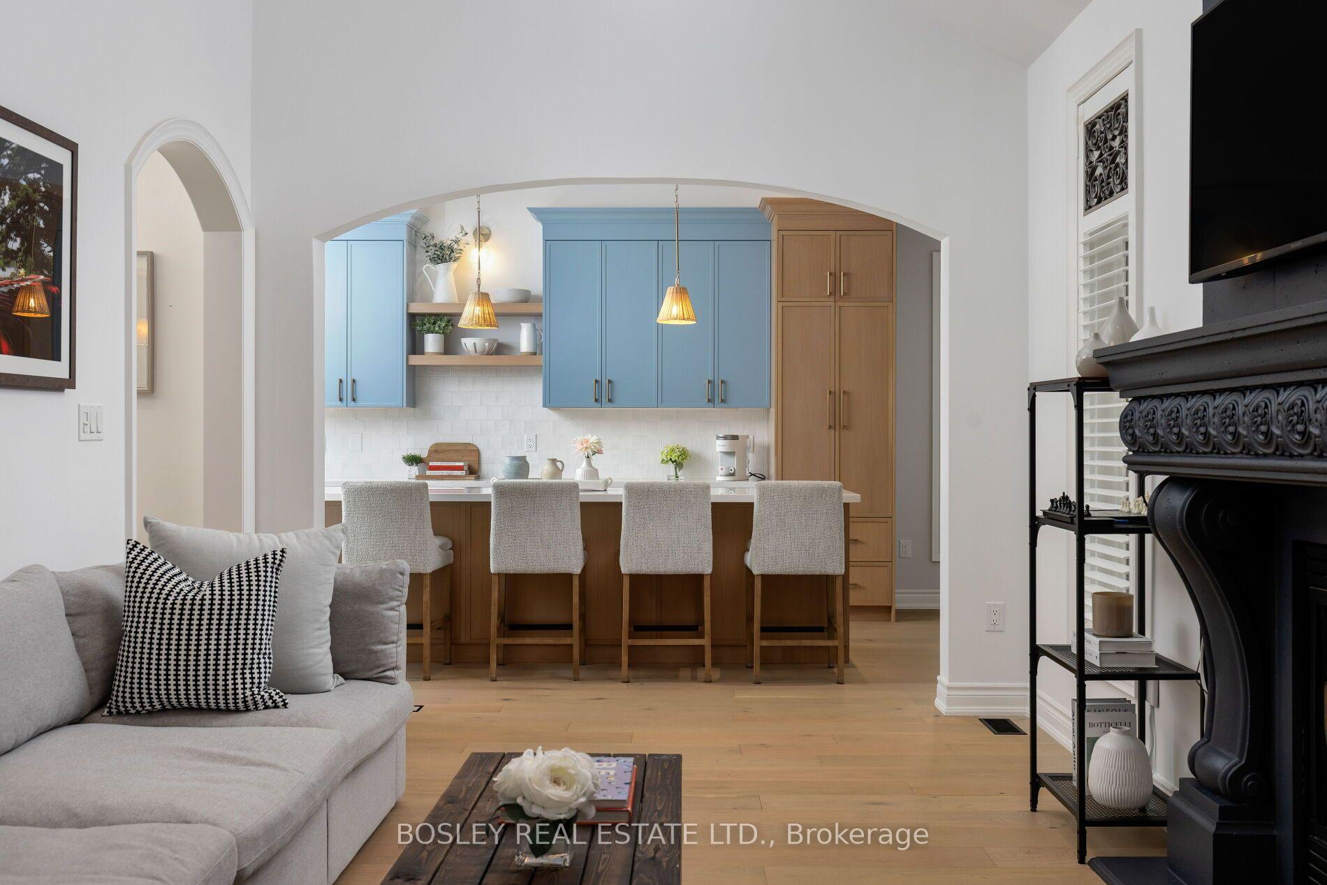 Photo 5 of 1 Heritage Estates Road, Vaughan, Patterson — HOMEH