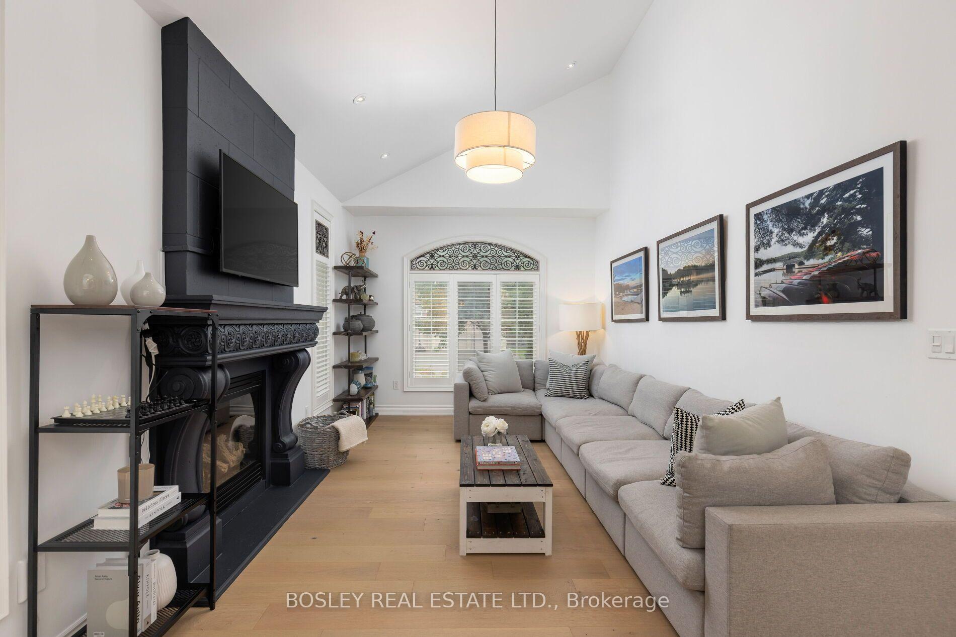 Photo 11 of 1 Heritage Estates Road, Vaughan, Patterson — HOMEH