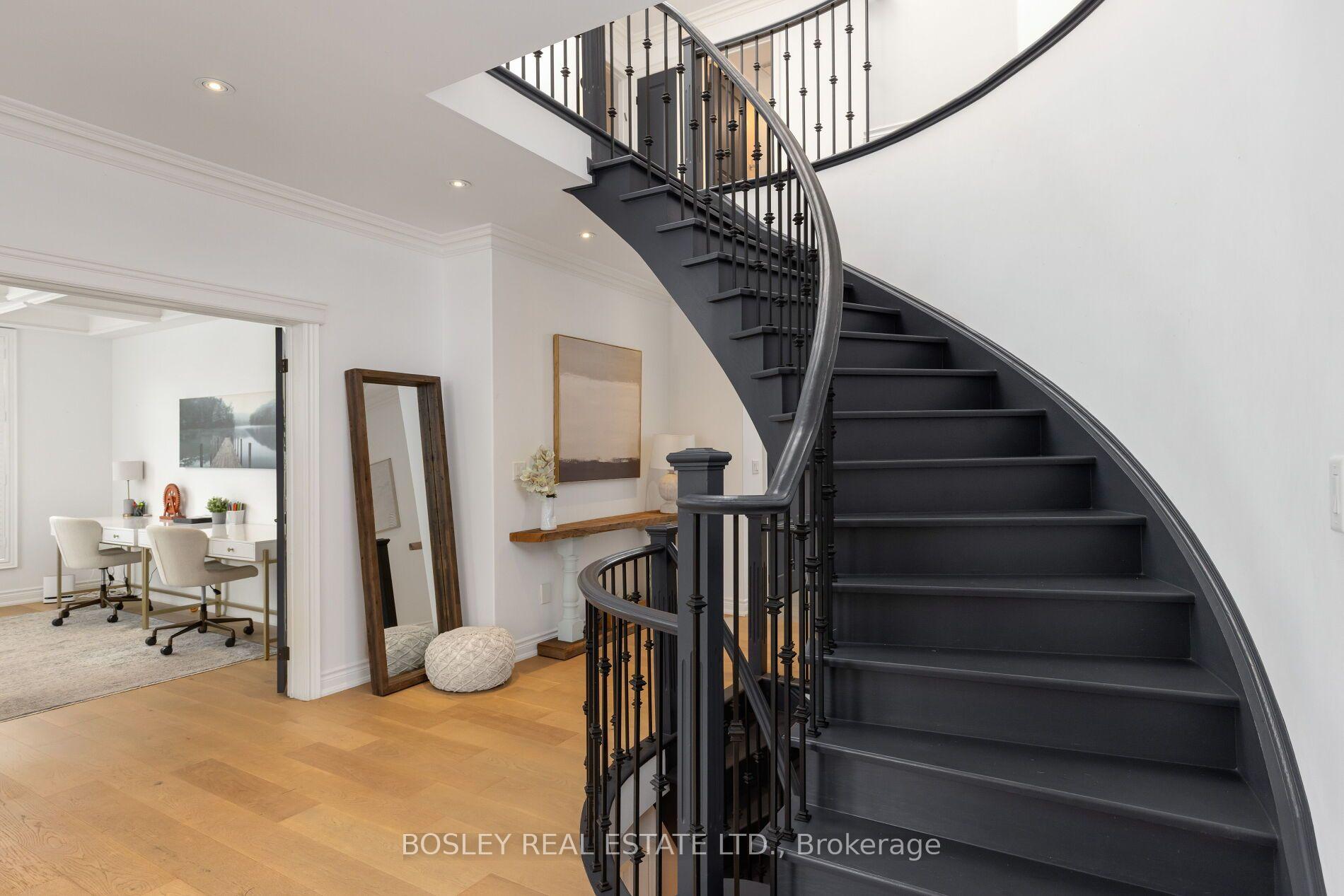 Photo 22 of 1 Heritage Estates Road, Vaughan, Patterson — HOMEH