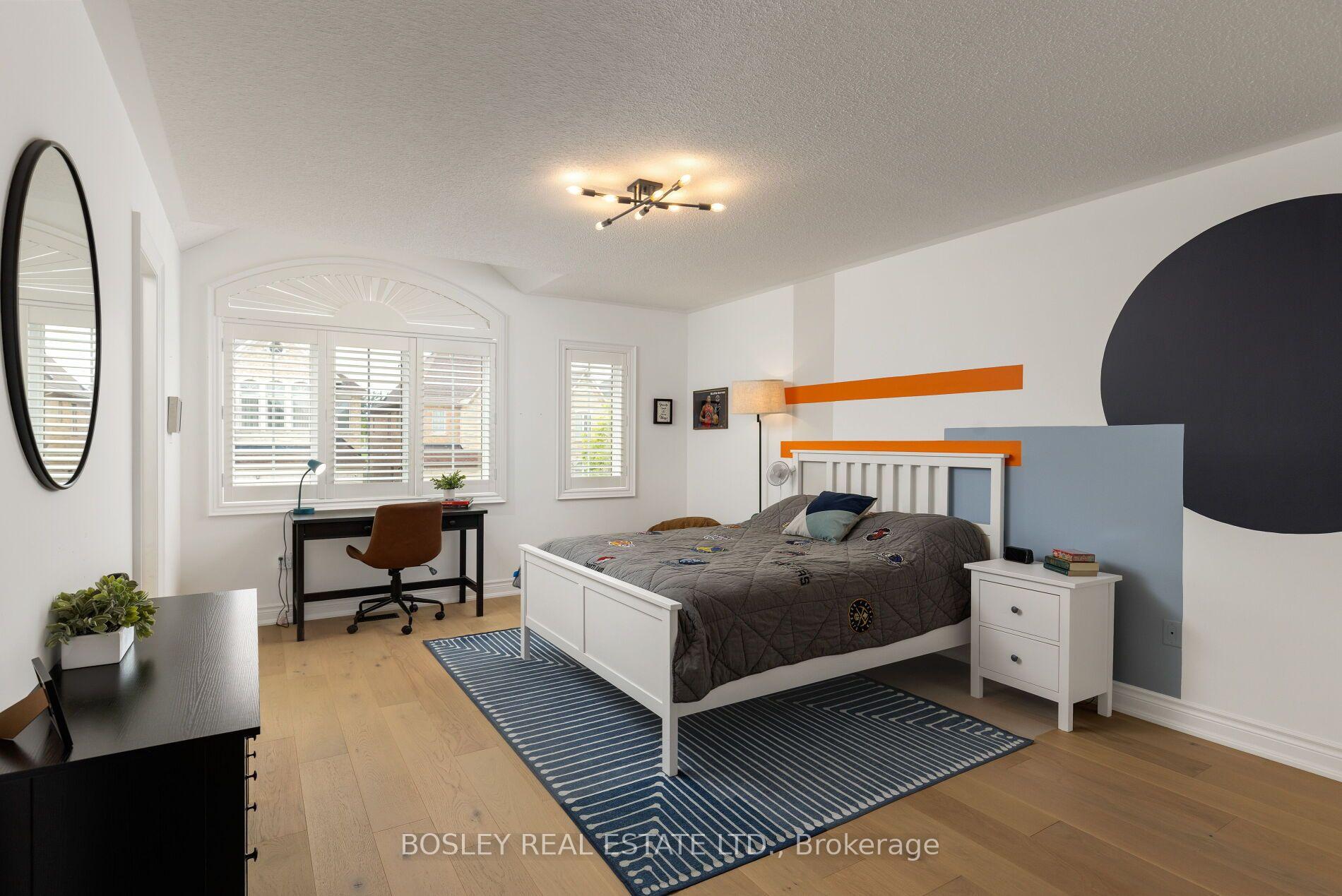 Photo 28 of 1 Heritage Estates Road, Vaughan, Patterson — HOMEH