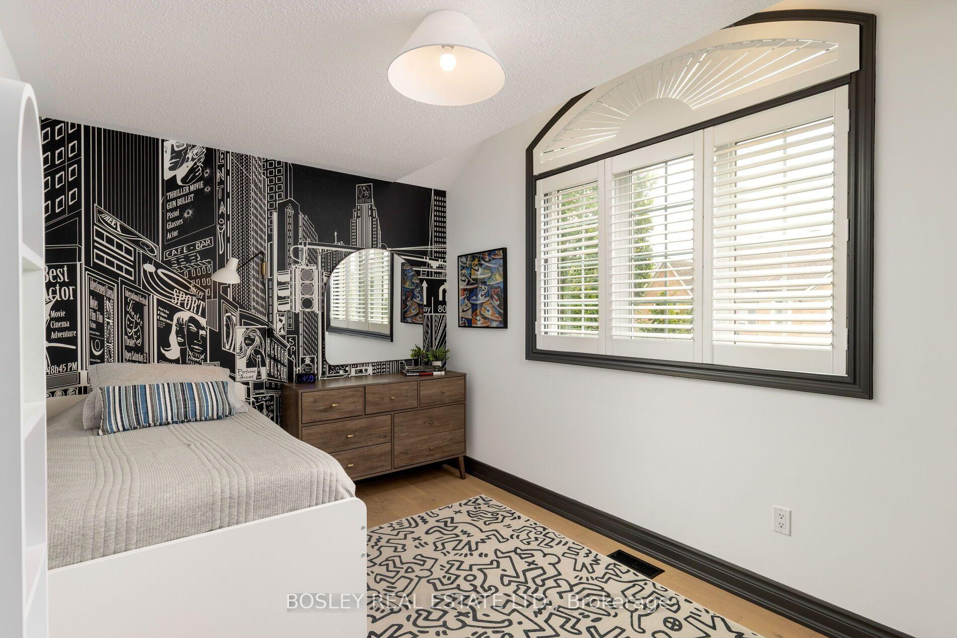 Photo 30 of 1 Heritage Estates Road, Vaughan, Patterson — HOMEH