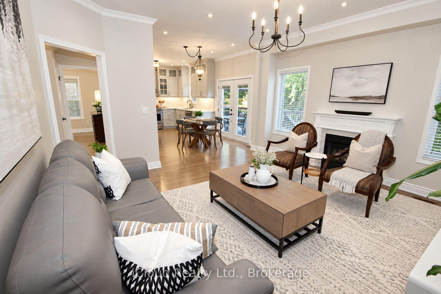 Photo 9 of 20 Beavervalley Drive, Brampton, Fletcher's Meadow — HOMEH