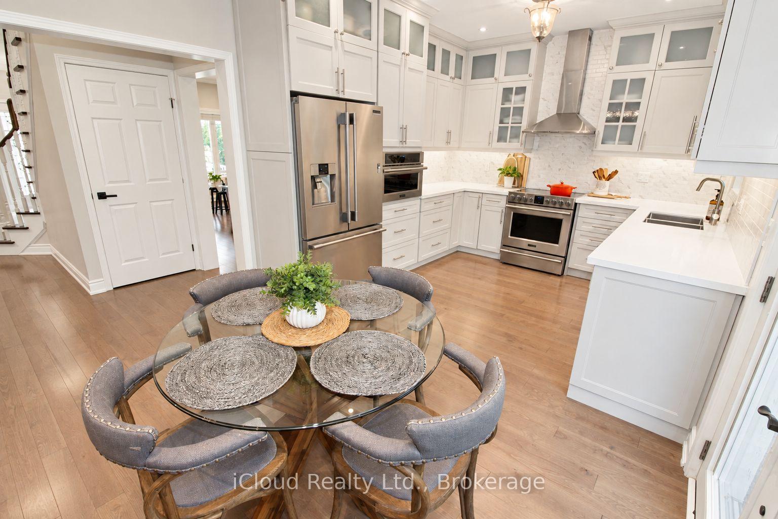 Photo 10 of 20 Beavervalley Drive, Brampton, Fletcher's Meadow — HOMEH