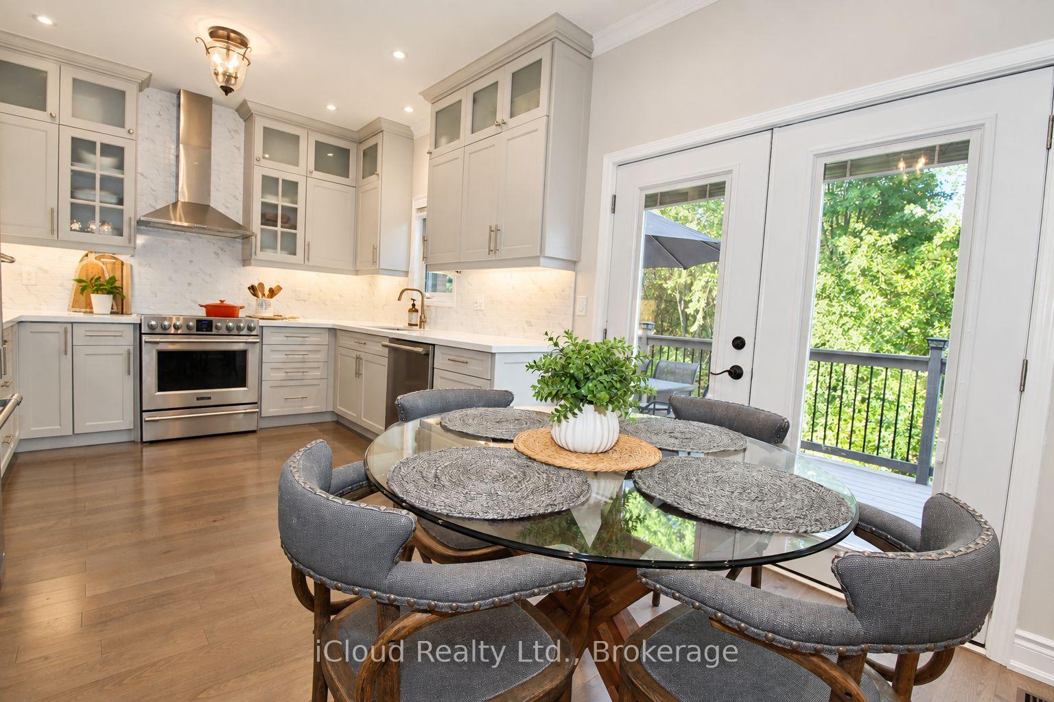 Photo 12 of 20 Beavervalley Drive, Brampton, Fletcher's Meadow — HOMEH