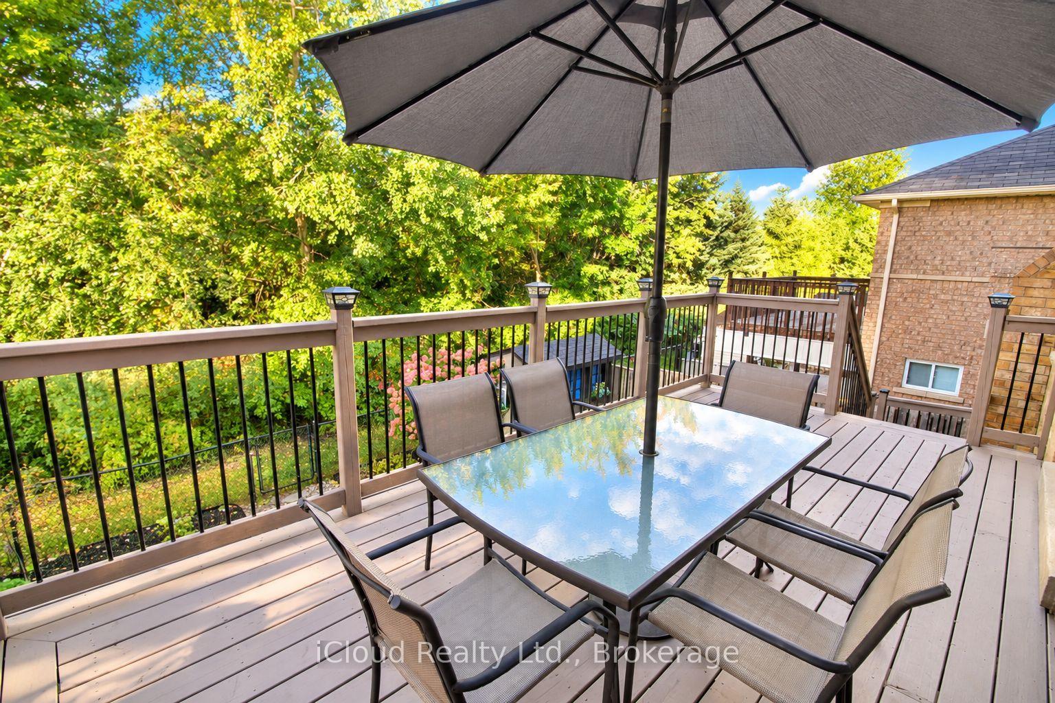Photo 33 of 20 Beavervalley Drive, Brampton, Fletcher's Meadow — HOMEH