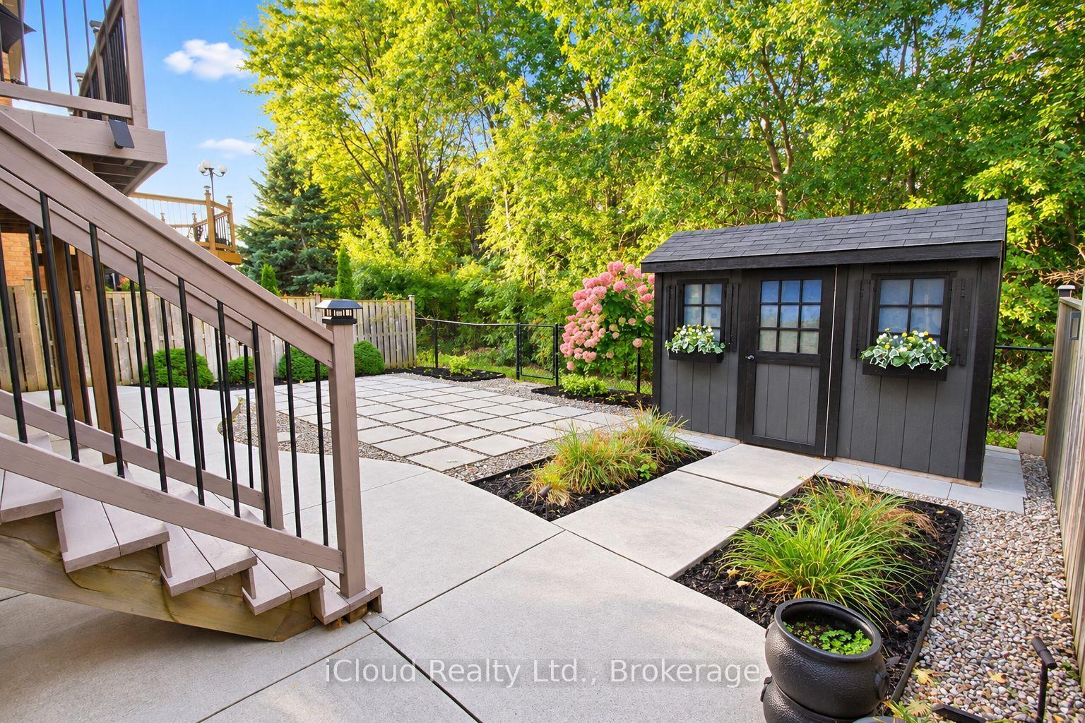 Photo 32 of 20 Beavervalley Drive, Brampton, Fletcher's Meadow — HOMEH