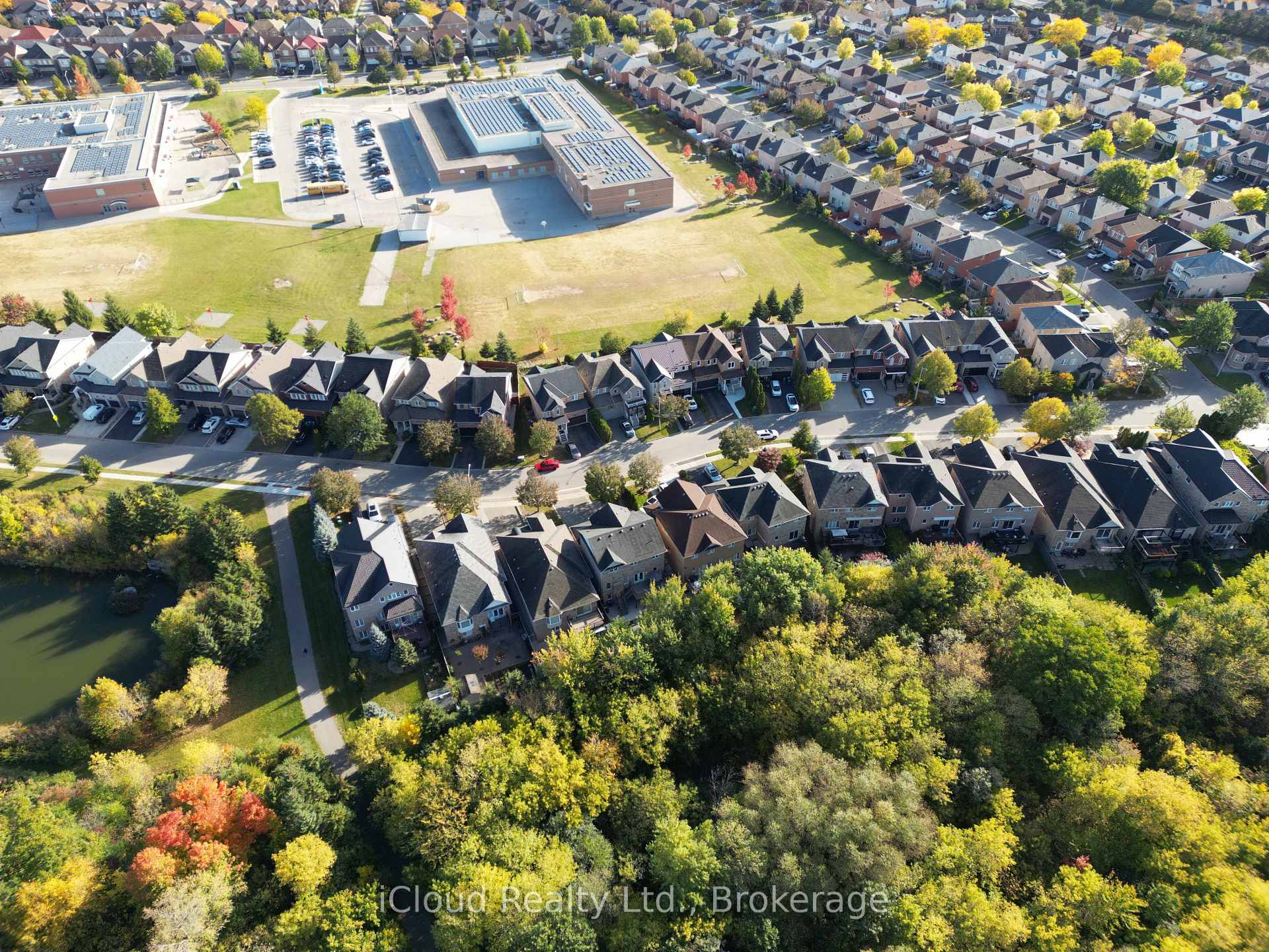Photo 41 of 20 Beavervalley Drive, Brampton, Fletcher's Meadow — HOMEH