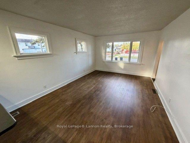 Photo 9 of 440 Archibald Street S, Thunder Bay, Hyde Park — HOMEH