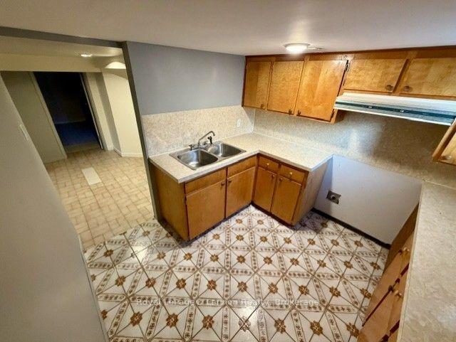 Photo 15 of 440 Archibald Street S, Thunder Bay, Hyde Park — HOMEH
