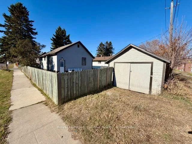 Photo 4 of 440 Archibald Street S, Thunder Bay, Hyde Park — HOMEH