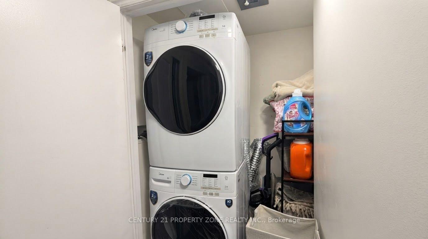 Photo 4 of Unit 10, 485 Beresford Path, Oshawa, Central — HOMEH