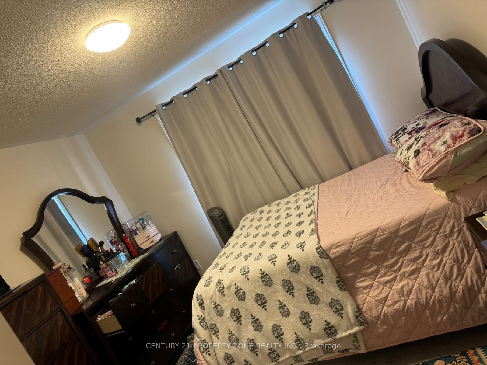Photo 7 of Unit 10, 485 Beresford Path, Oshawa, Central — HOMEH