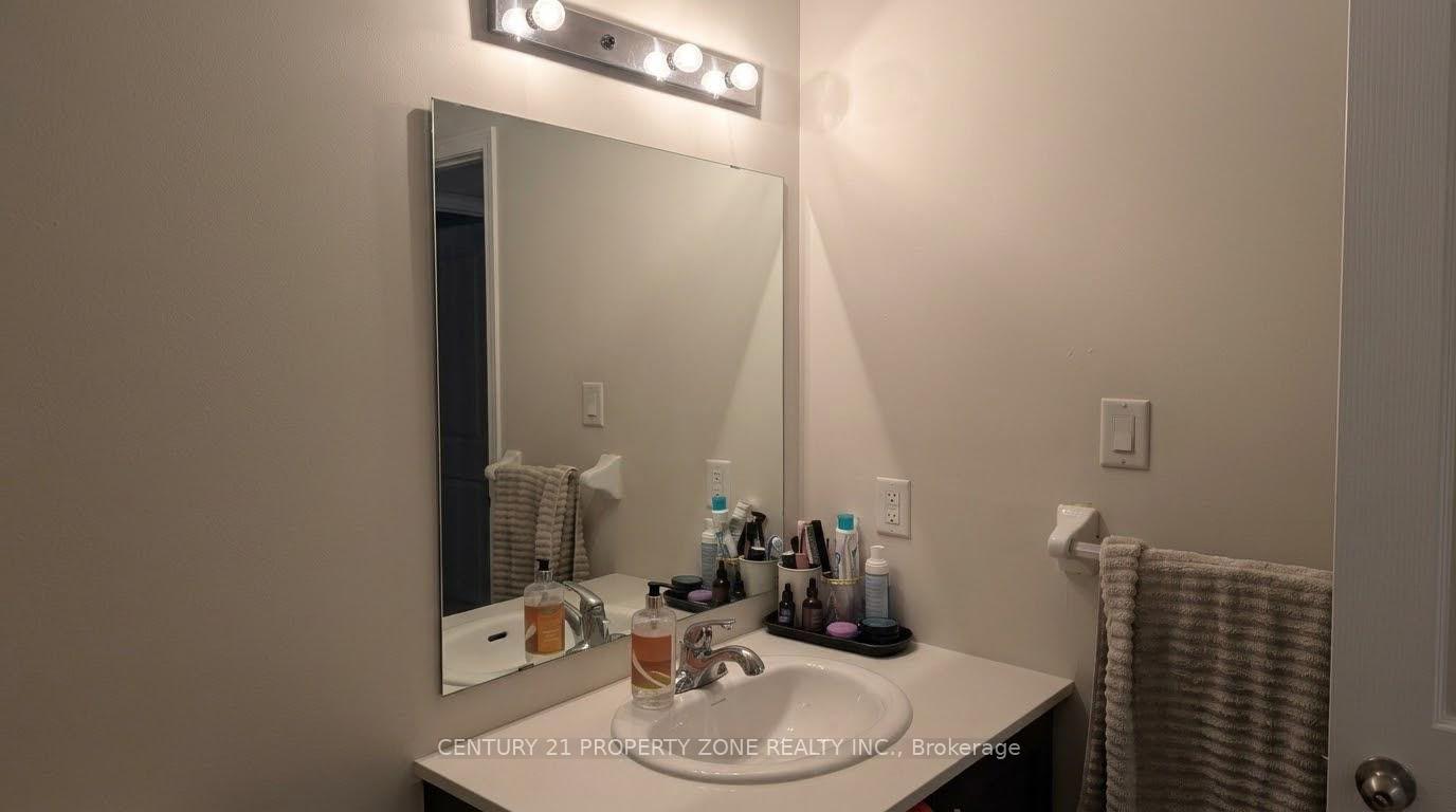 Photo 11 of Unit 10, 485 Beresford Path, Oshawa, Central — HOMEH