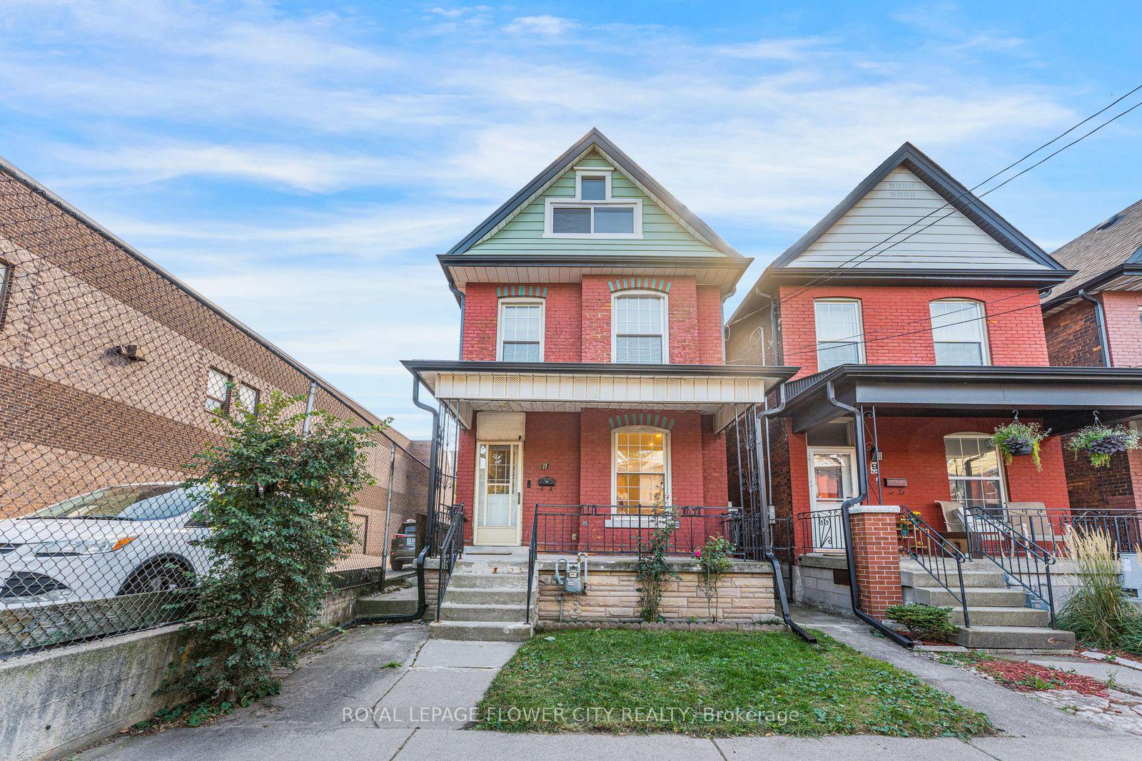 Photo 3 of 11 Mcneil Street, Hamilton, Central — HOMEH