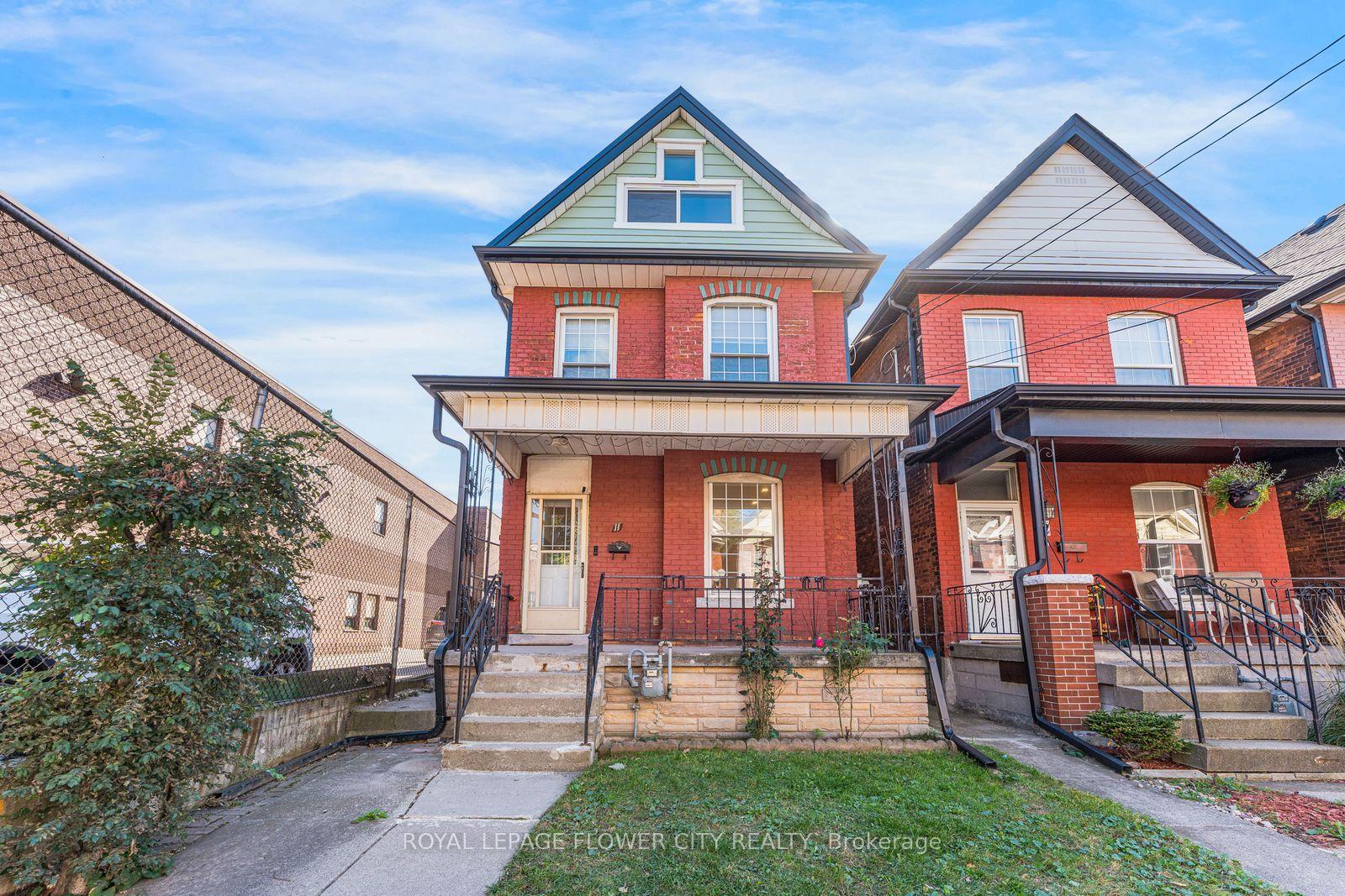 Photo 4 of 11 Mcneil Street, Hamilton, Central — HOMEH