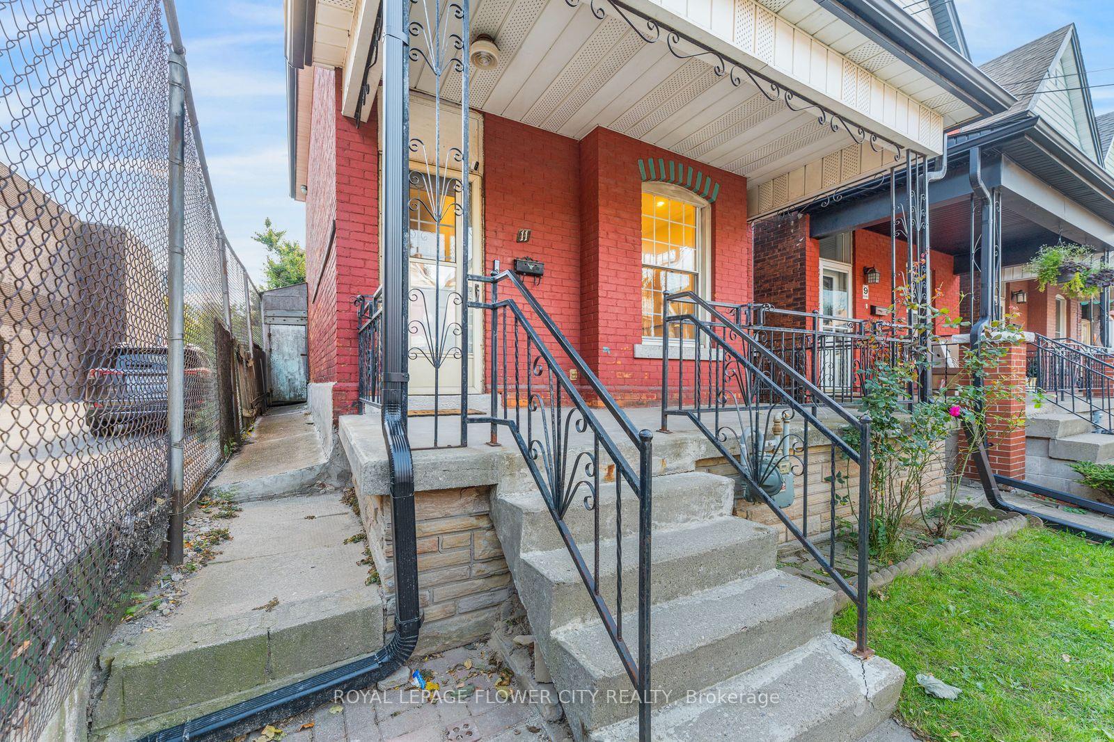 Photo 5 of 11 Mcneil Street, Hamilton, Central — HOMEH