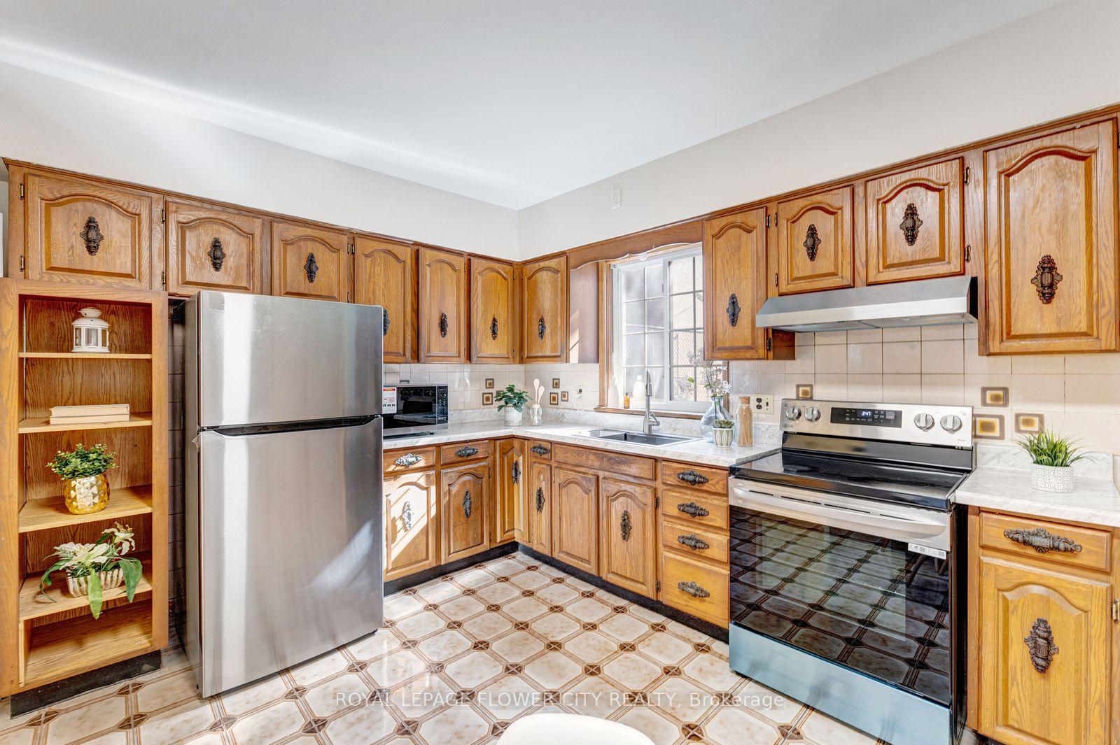 Photo 11 of 11 Mcneil Street, Hamilton, Central — HOMEH