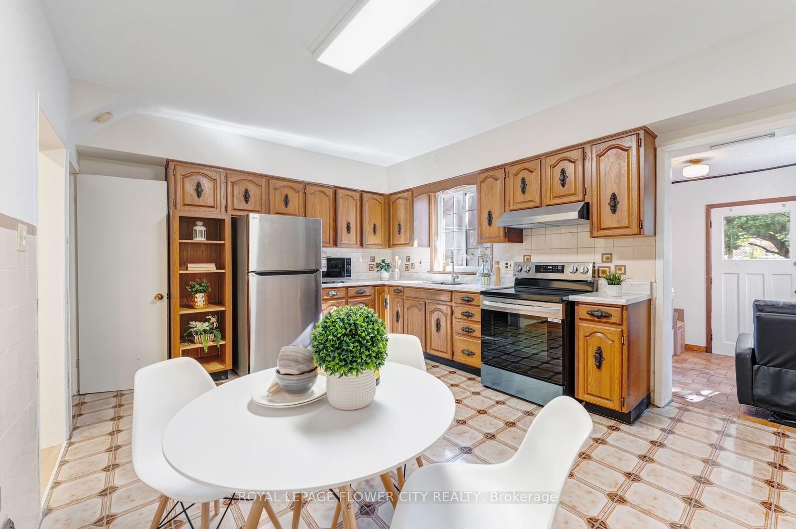 Photo 14 of 11 Mcneil Street, Hamilton, Central — HOMEH