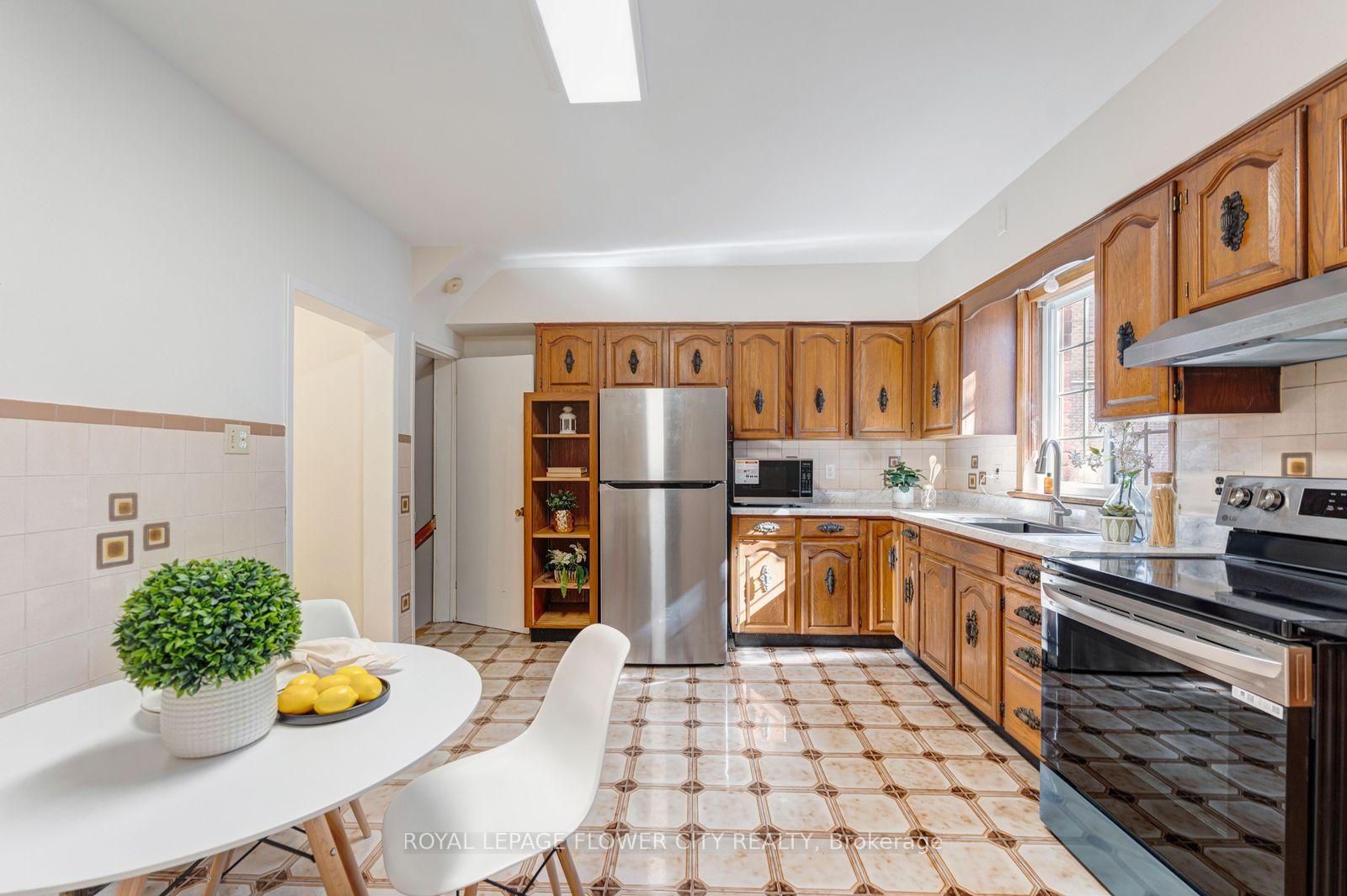 Photo 15 of 11 Mcneil Street, Hamilton, Central — HOMEH