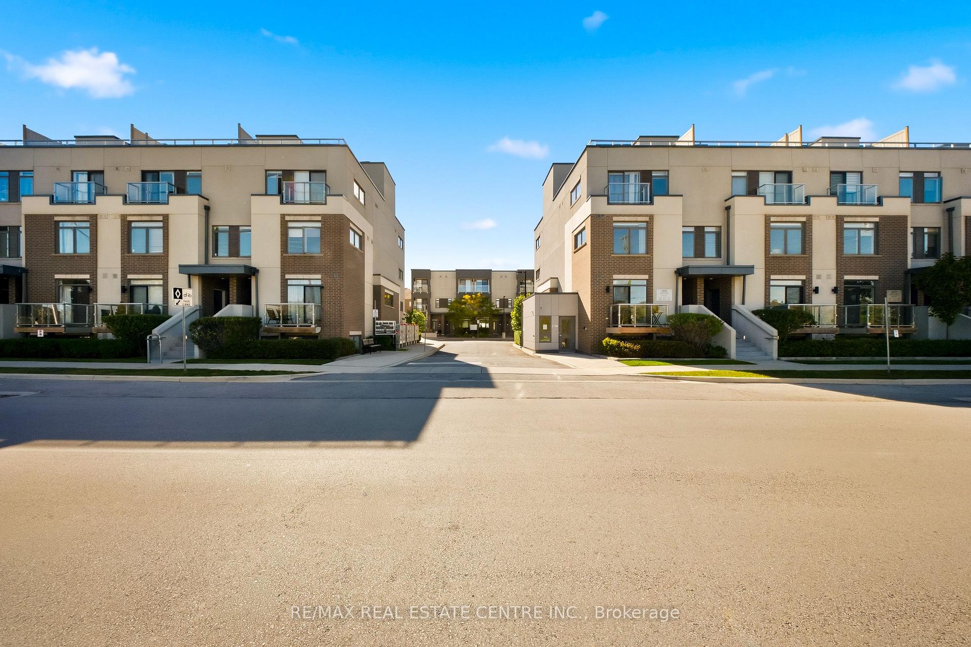 Photo 4 of Unit 117, 3078 Sixth Line, Oakville, Glenorchy — HOMEH