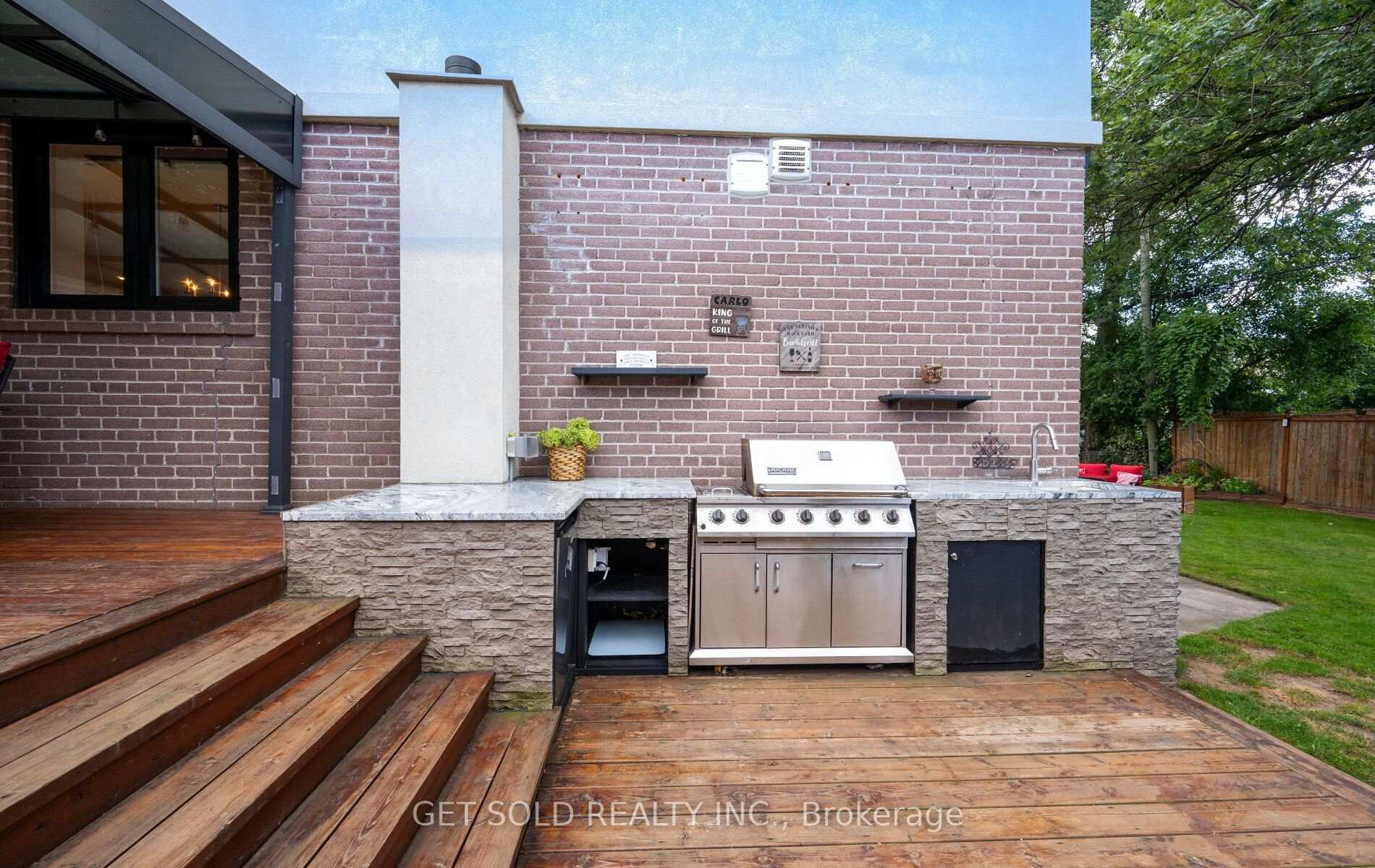 Photo 36 of 8 Hackmore Avenue, Etobicoke, Elms-Old Rexdale — HOMEH