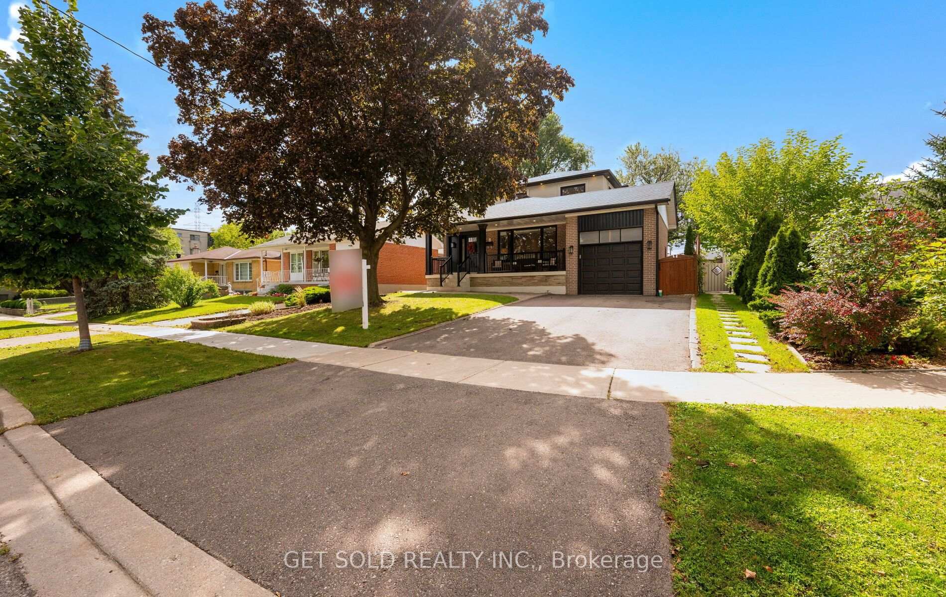 Photo 47 of 8 Hackmore Avenue, Etobicoke, Elms-Old Rexdale — HOMEH