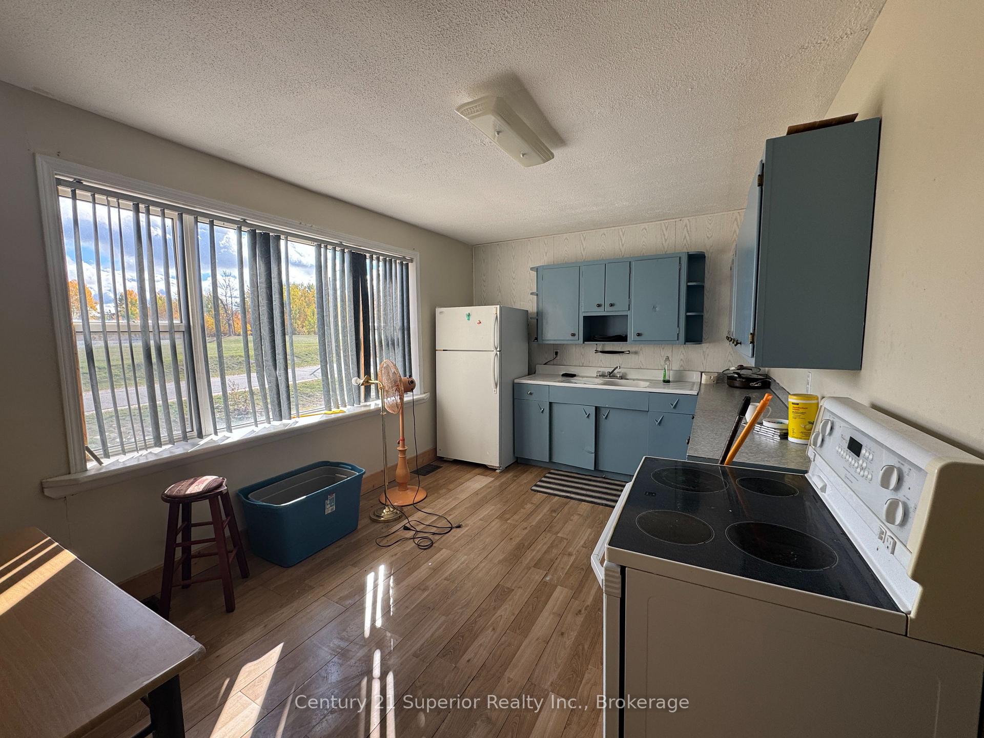 Photo 18 of 32 33 Shebandowan Road, Manitouwadge, TB-73 — HOMEH