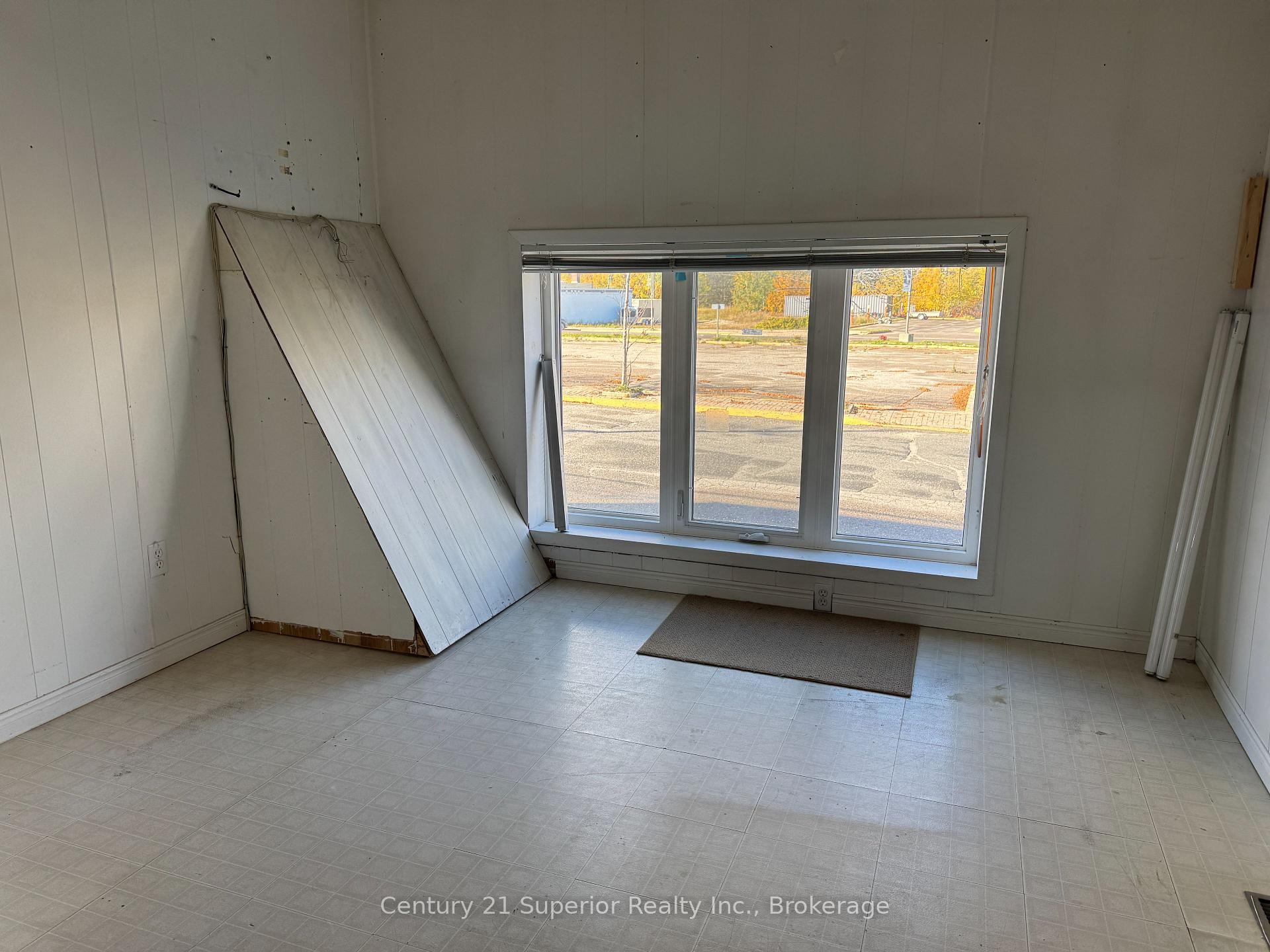 Photo 24 of 32 33 Shebandowan Road, Manitouwadge, TB-73 — HOMEH