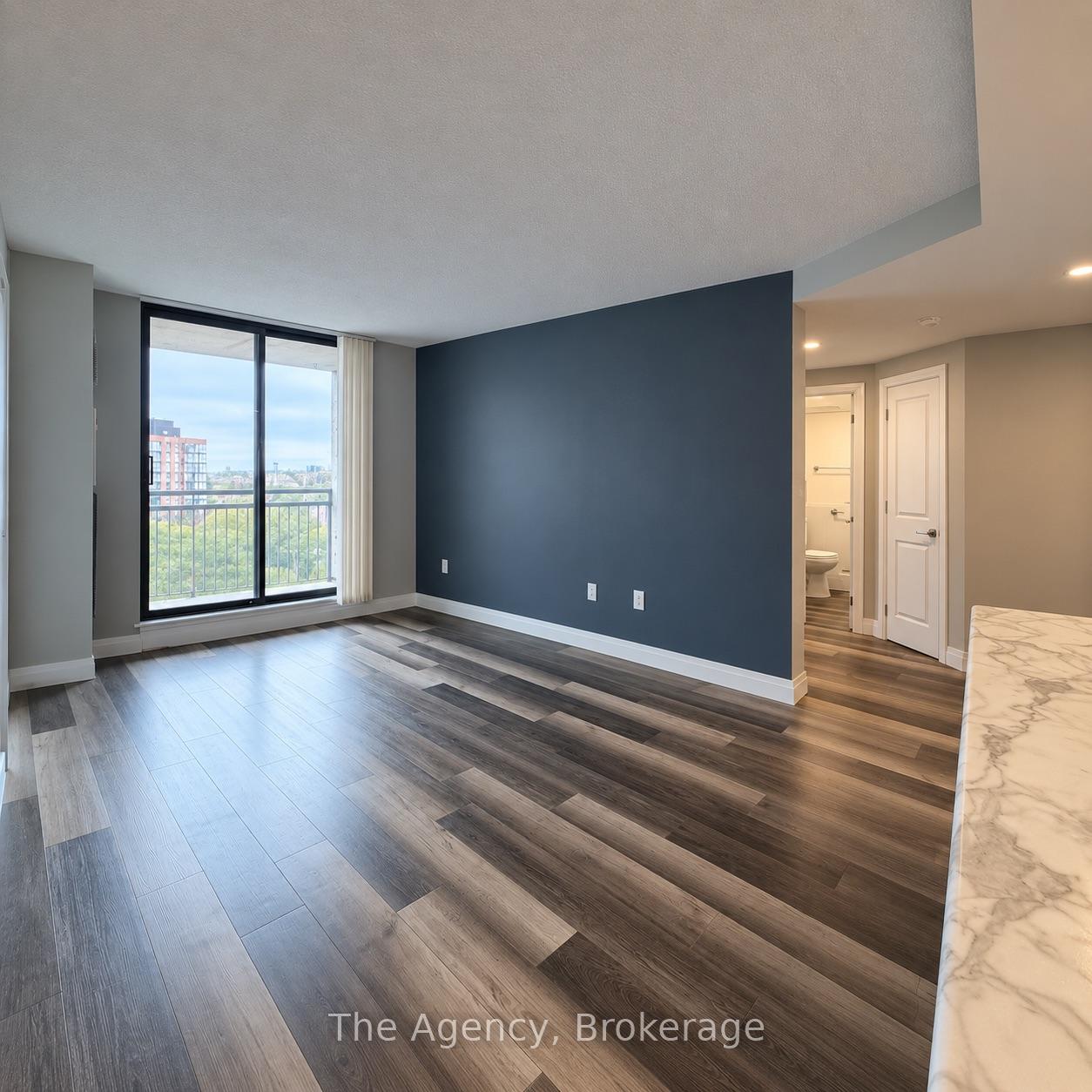 Photo 7 of Unit 812, 2200 Sherobee Road, Mississauga, Cooksville — HOMEH