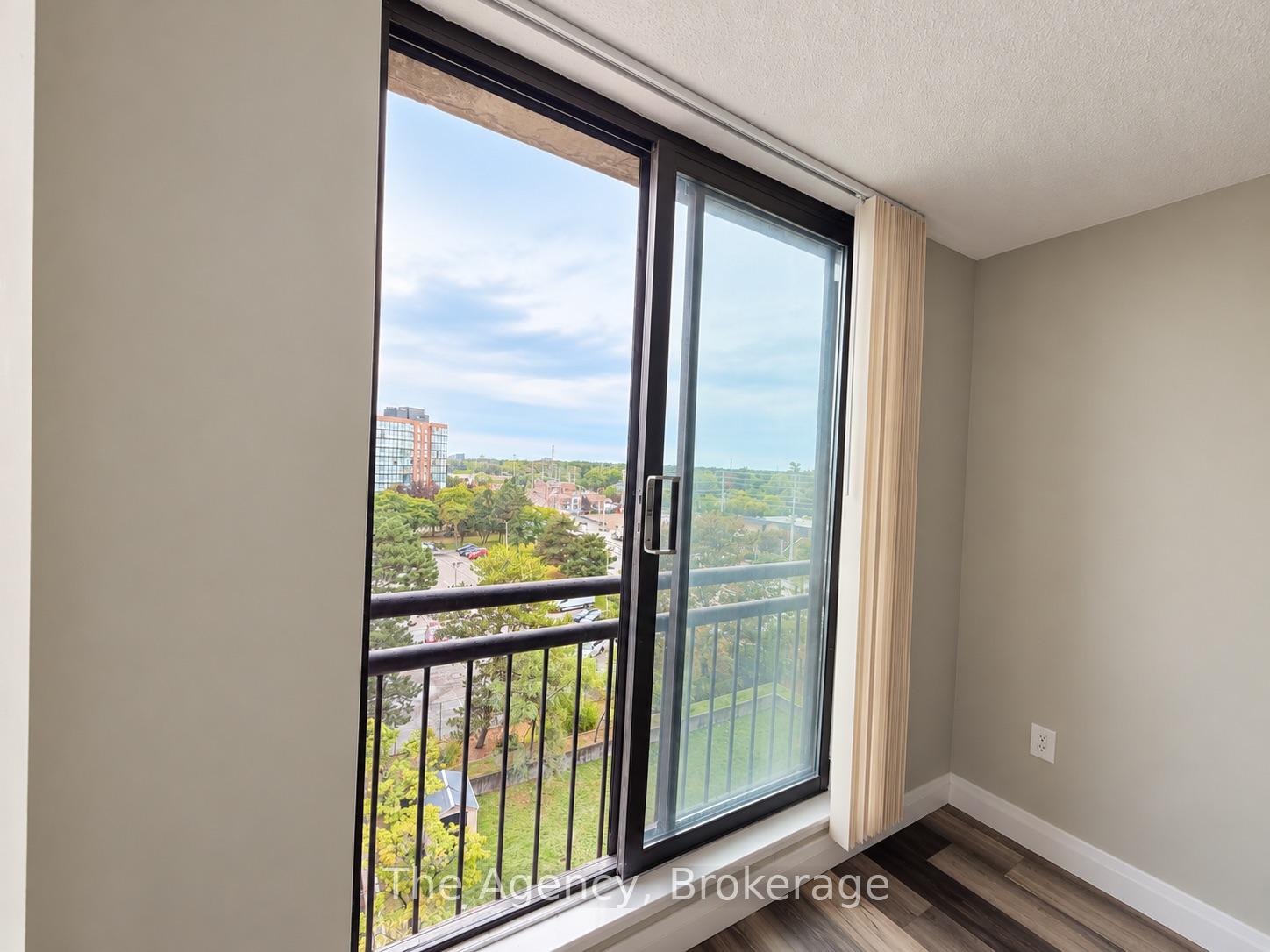 Photo 15 of Unit 812, 2200 Sherobee Road, Mississauga, Cooksville — HOMEH