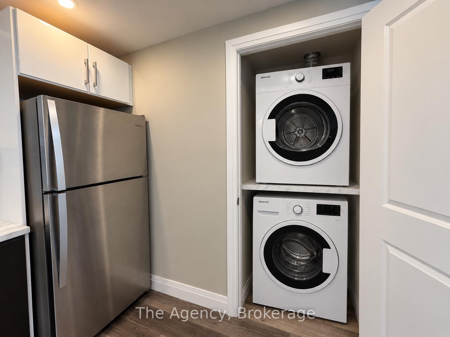 Photo 16 of Unit 812, 2200 Sherobee Road, Mississauga, Cooksville — HOMEH