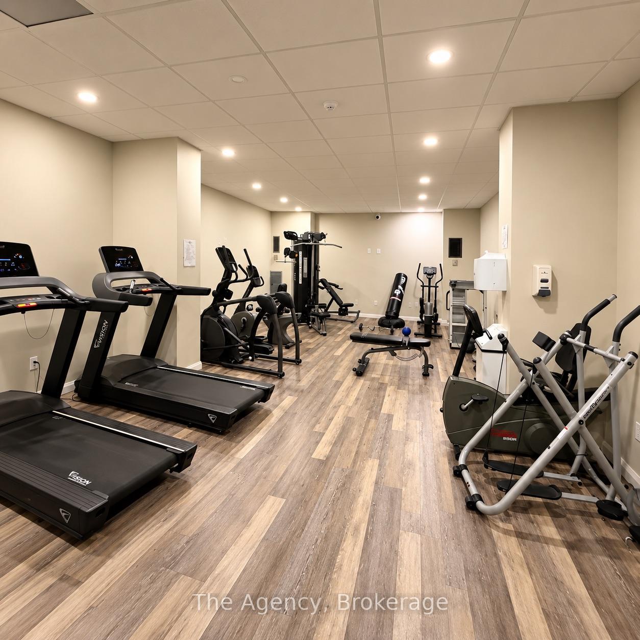 Photo 17 of Unit 812, 2200 Sherobee Road, Mississauga, Cooksville — HOMEH