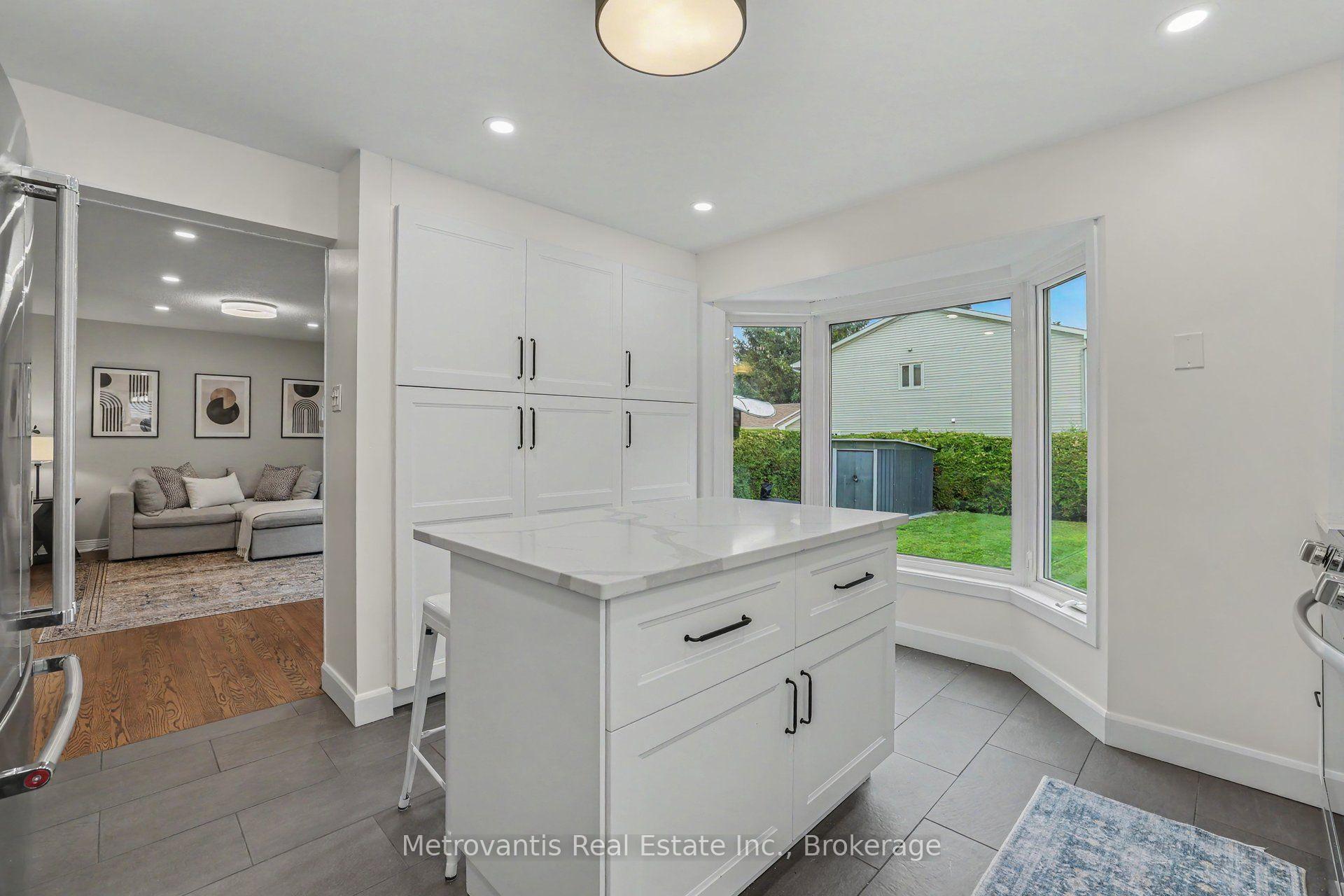 Photo 15 of 1614 Meadowfield Place, Ottawa, Chapel Hill — HOMEH