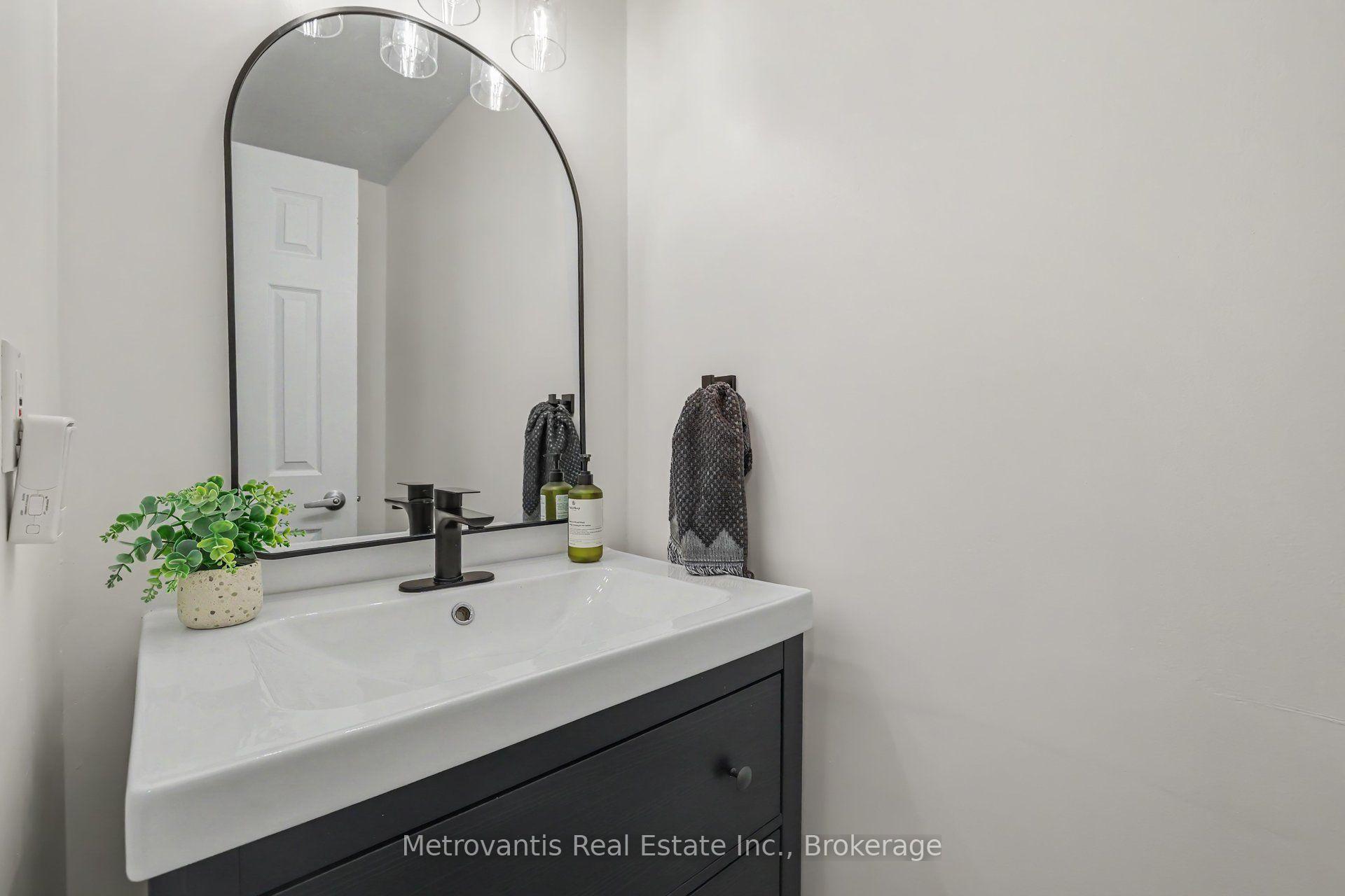 Photo 19 of 1614 Meadowfield Place, Ottawa, Chapel Hill — HOMEH