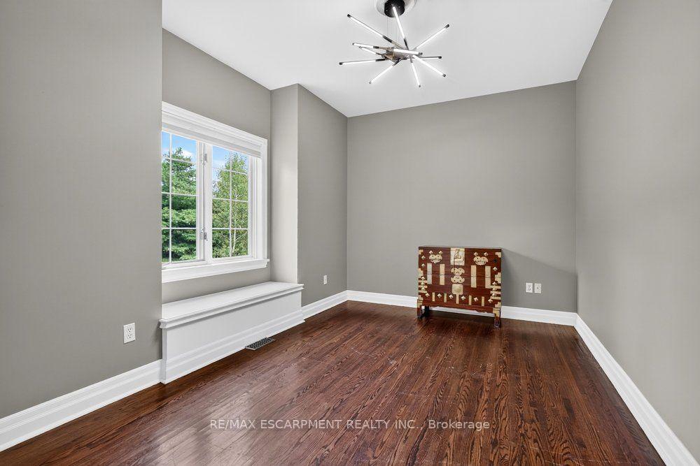 Photo 25 of 110 Concession 11 Road E, Hamilton, Rural Flamborough — HOMEH