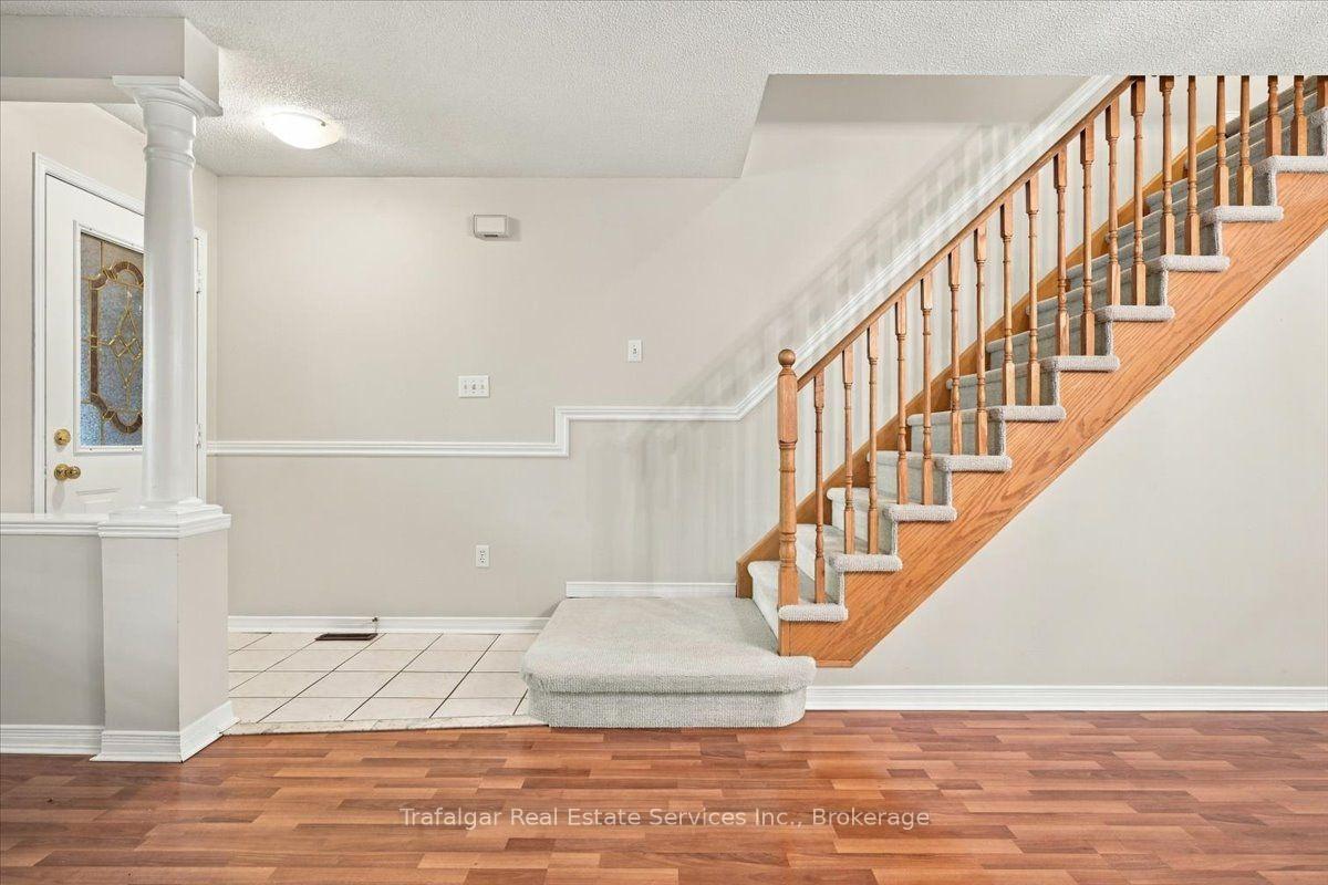 Photo 9 of 2212 Westoak Trails Boulevard, Oakville, West Oak Trails — HOMEH