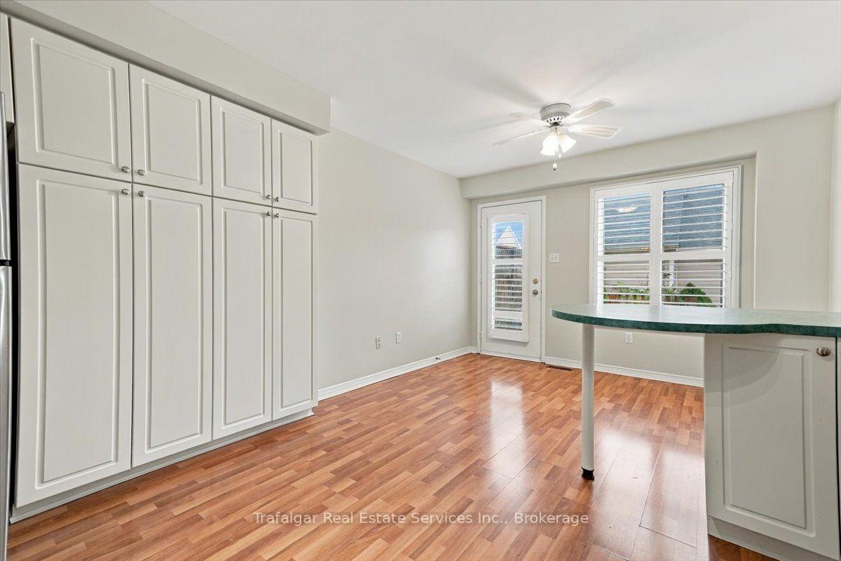 Photo 23 of 2212 Westoak Trails Boulevard, Oakville, West Oak Trails — HOMEH
