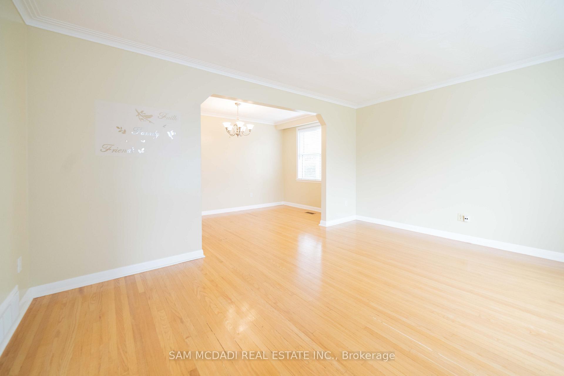Photo 9 of Unit Upper, 544 Sandmere Place, Oakville, West — HOMEH