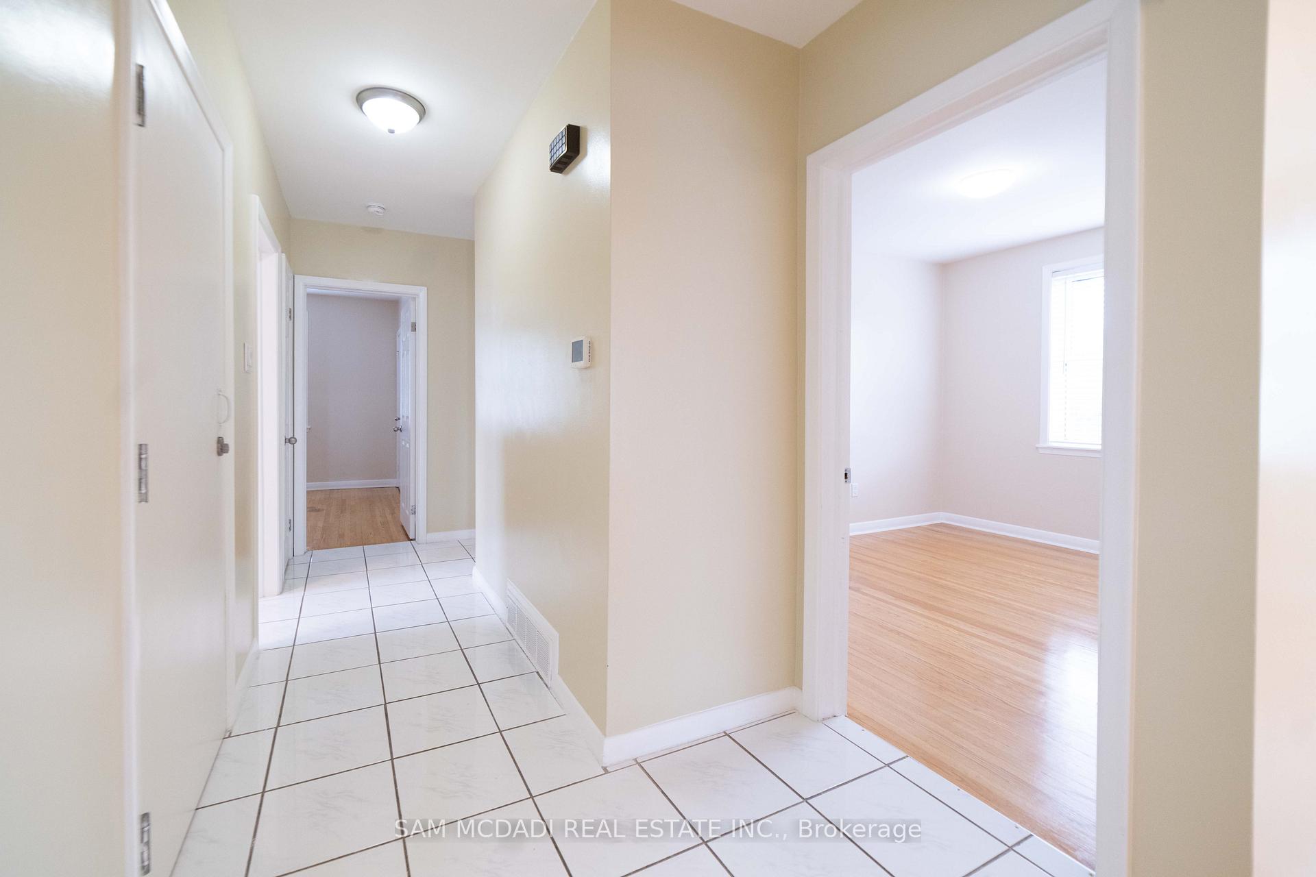 Photo 13 of Unit Upper, 544 Sandmere Place, Oakville, West — HOMEH