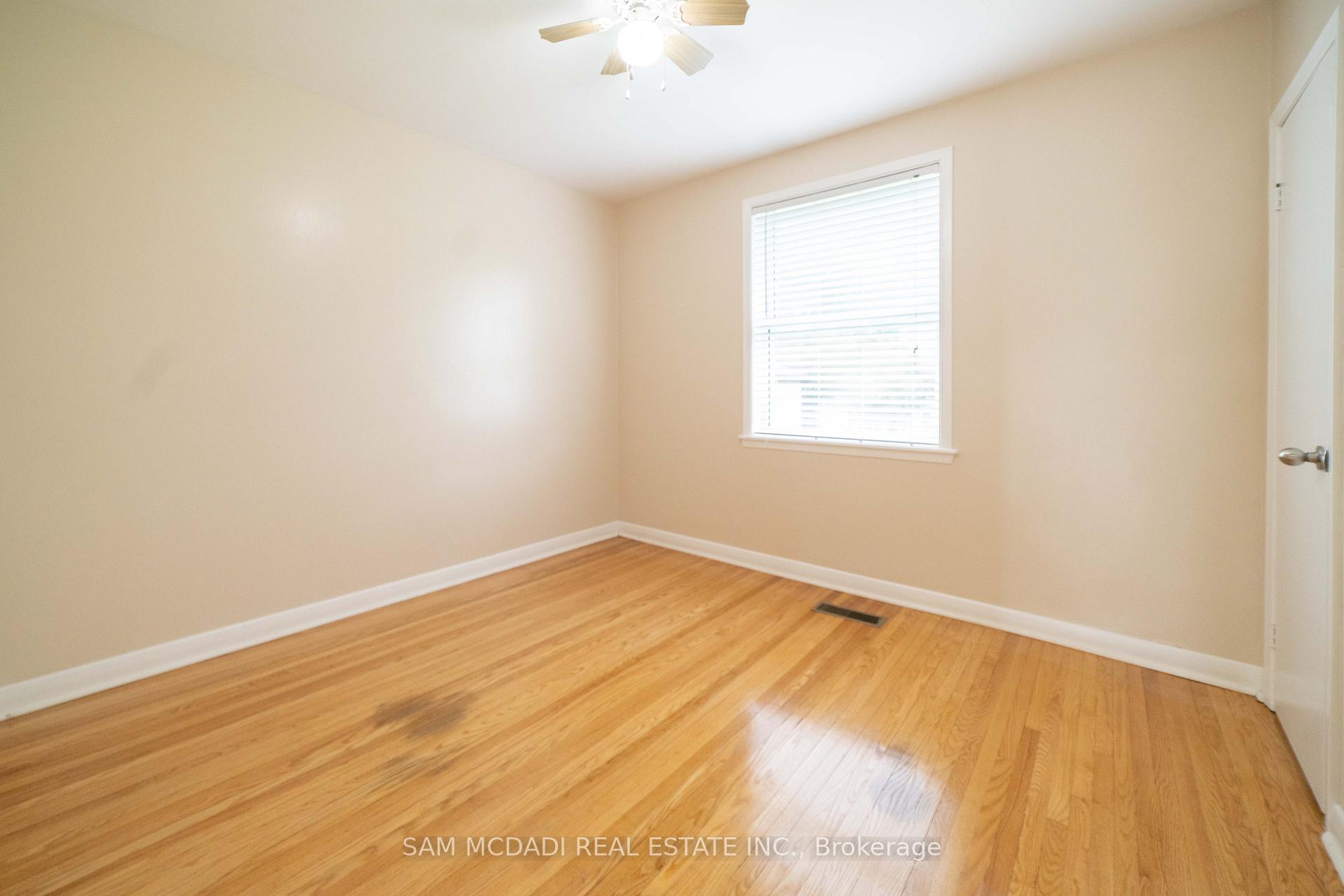 Photo 17 of Unit Upper, 544 Sandmere Place, Oakville, West — HOMEH