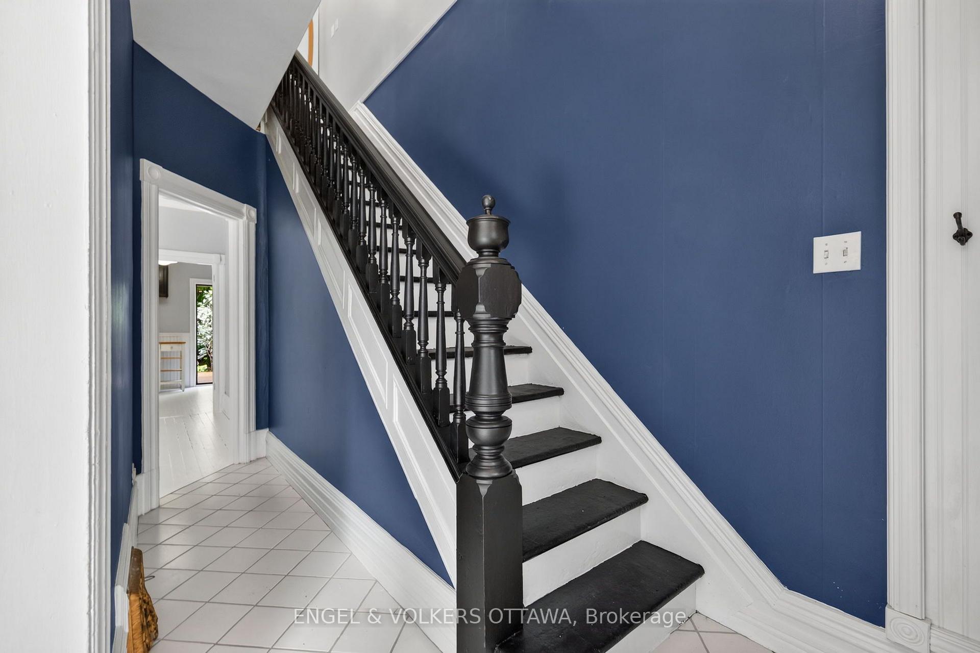 Photo 9 of 75 Eccles Street, Ottawa, West Centre Town — HOMEH