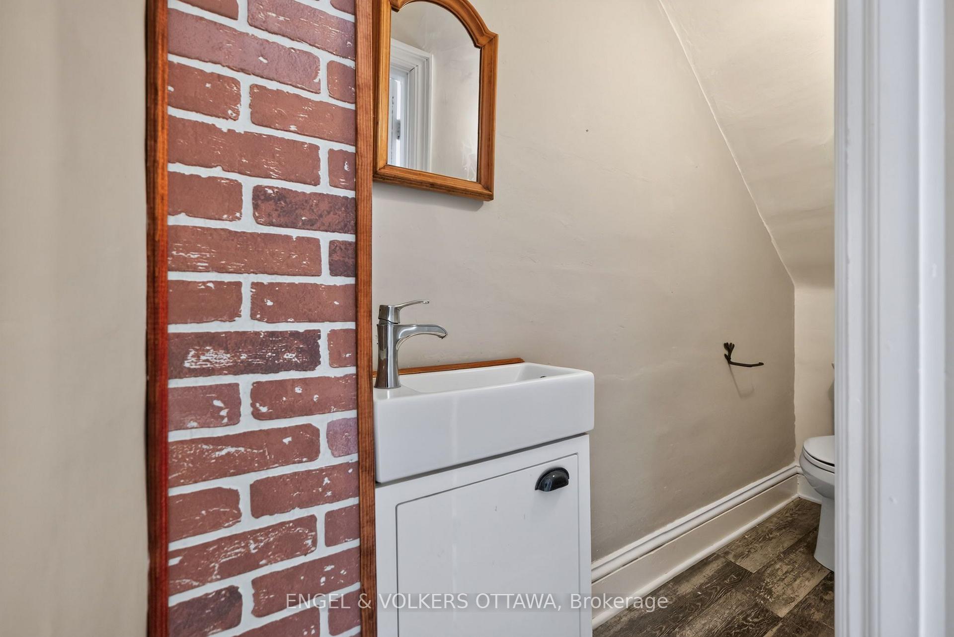 Photo 16 of 75 Eccles Street, Ottawa, West Centre Town — HOMEH