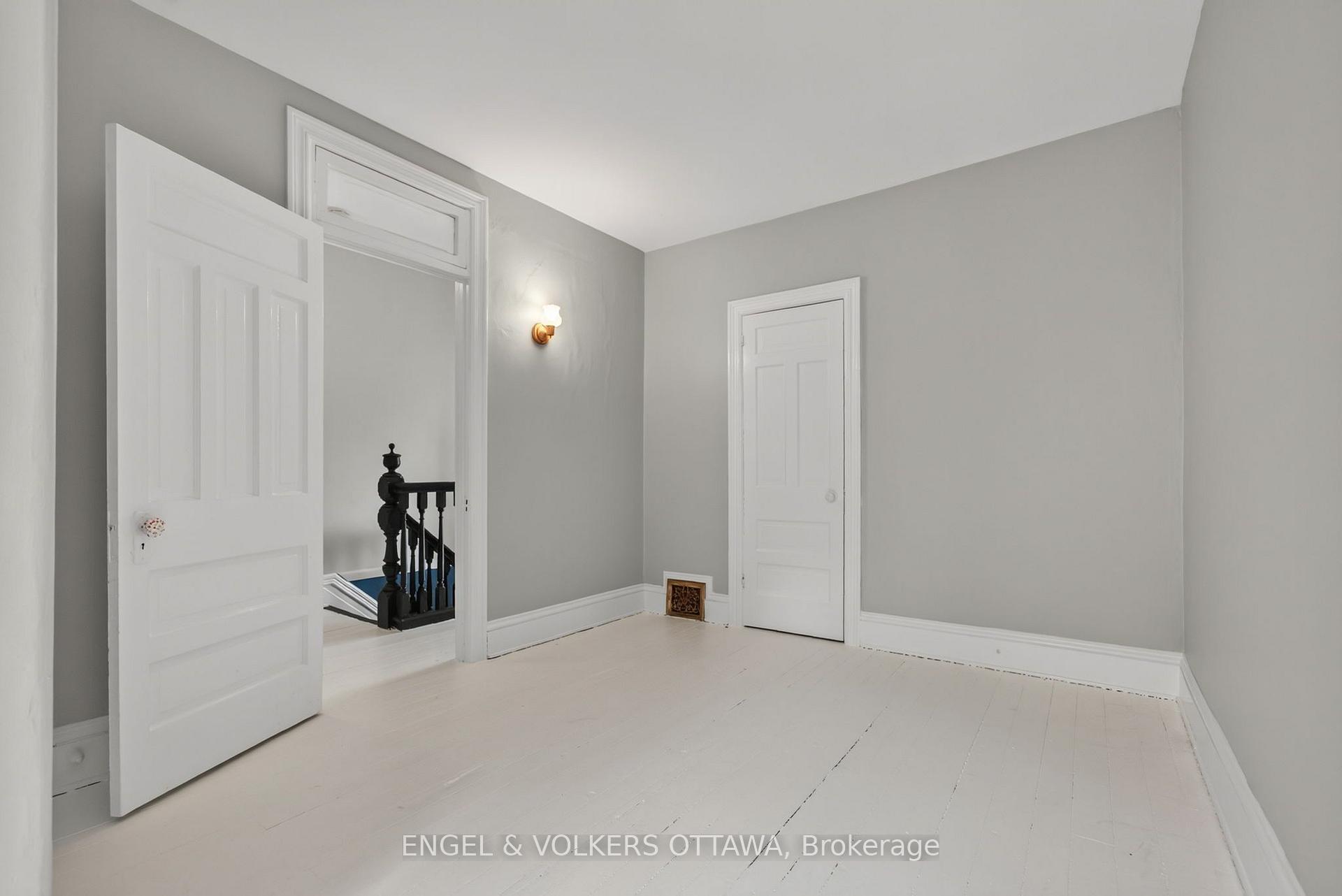 Photo 29 of 75 Eccles Street, Ottawa, West Centre Town — HOMEH