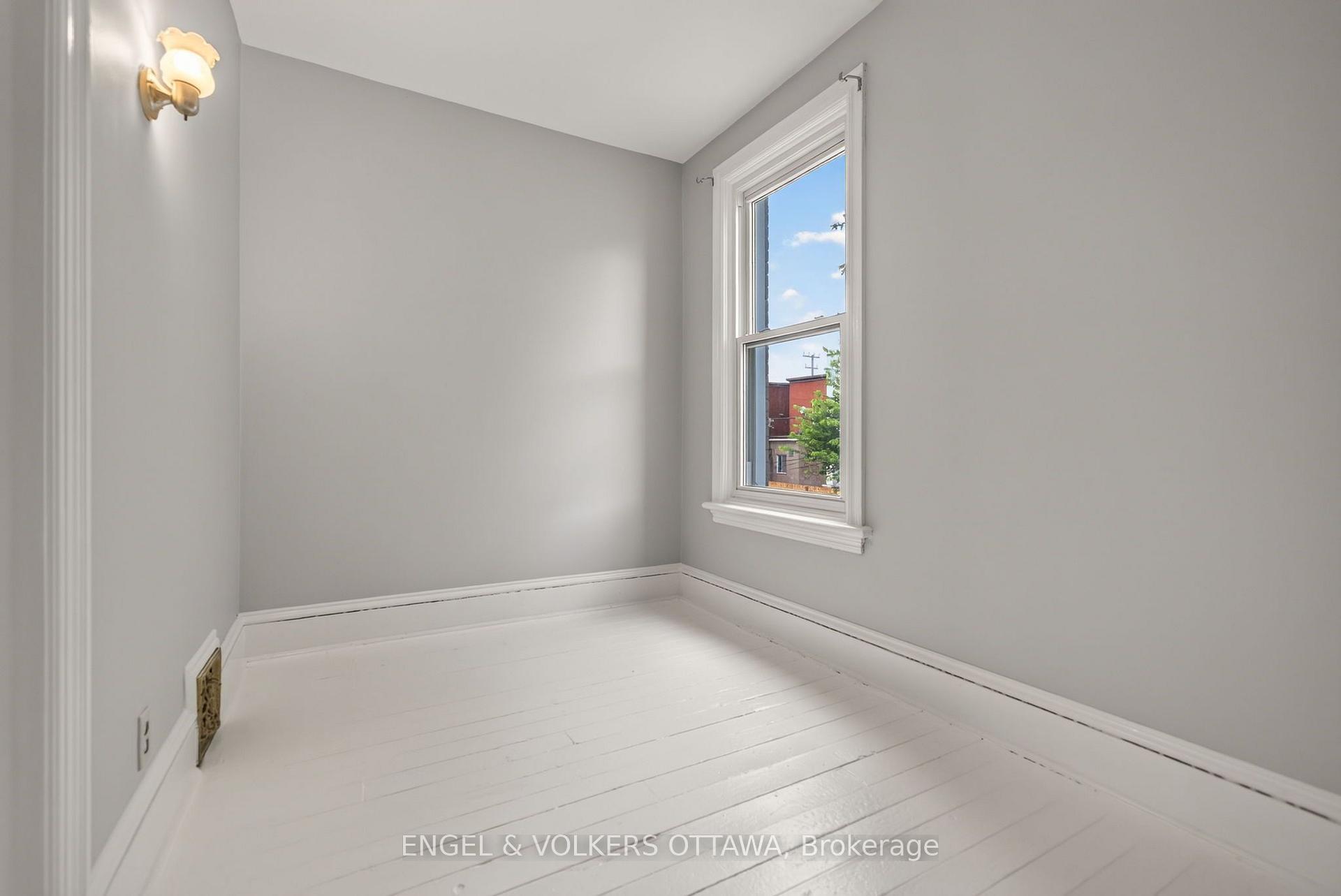 Photo 30 of 75 Eccles Street, Ottawa, West Centre Town — HOMEH