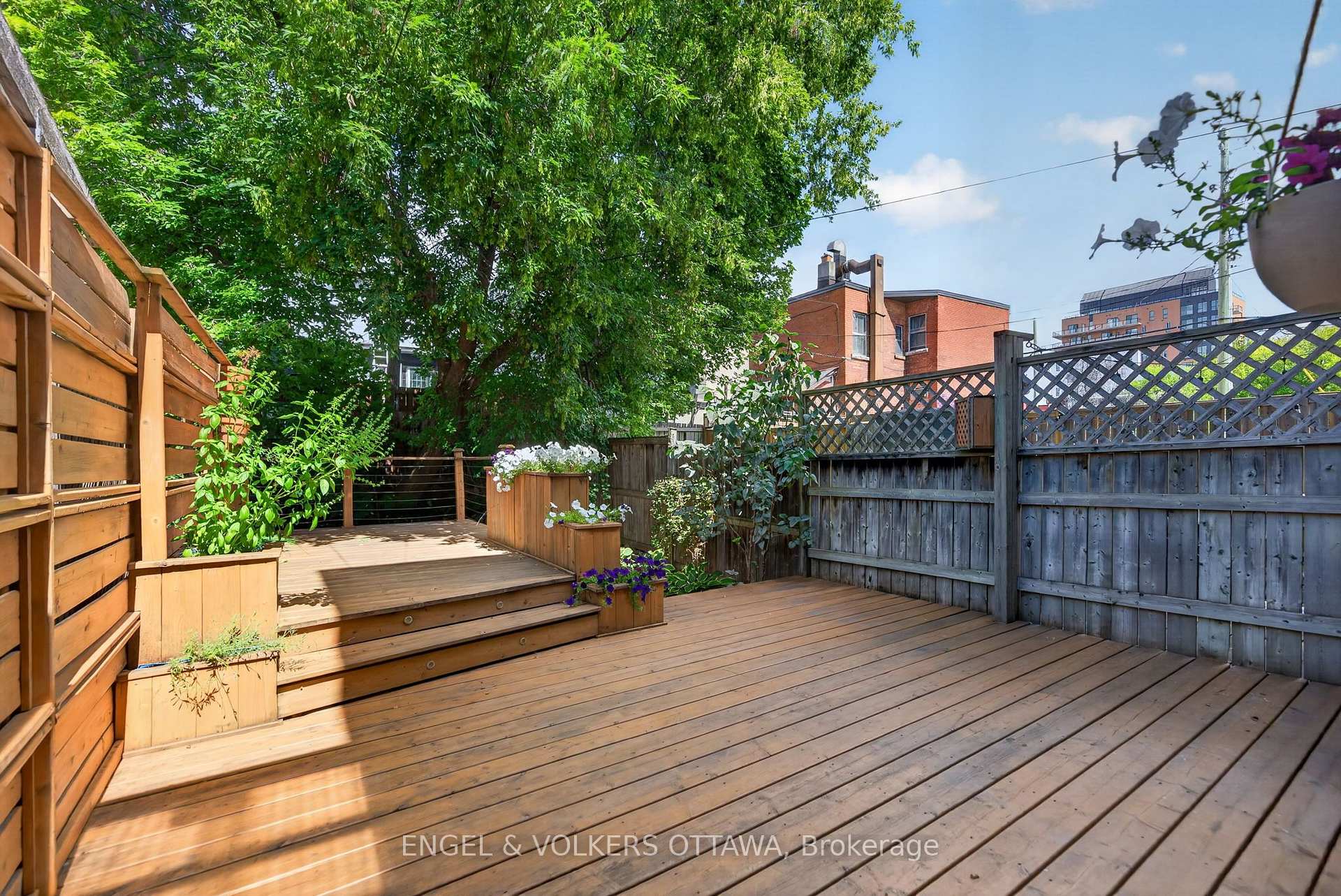 Photo 36 of 75 Eccles Street, Ottawa, West Centre Town — HOMEH