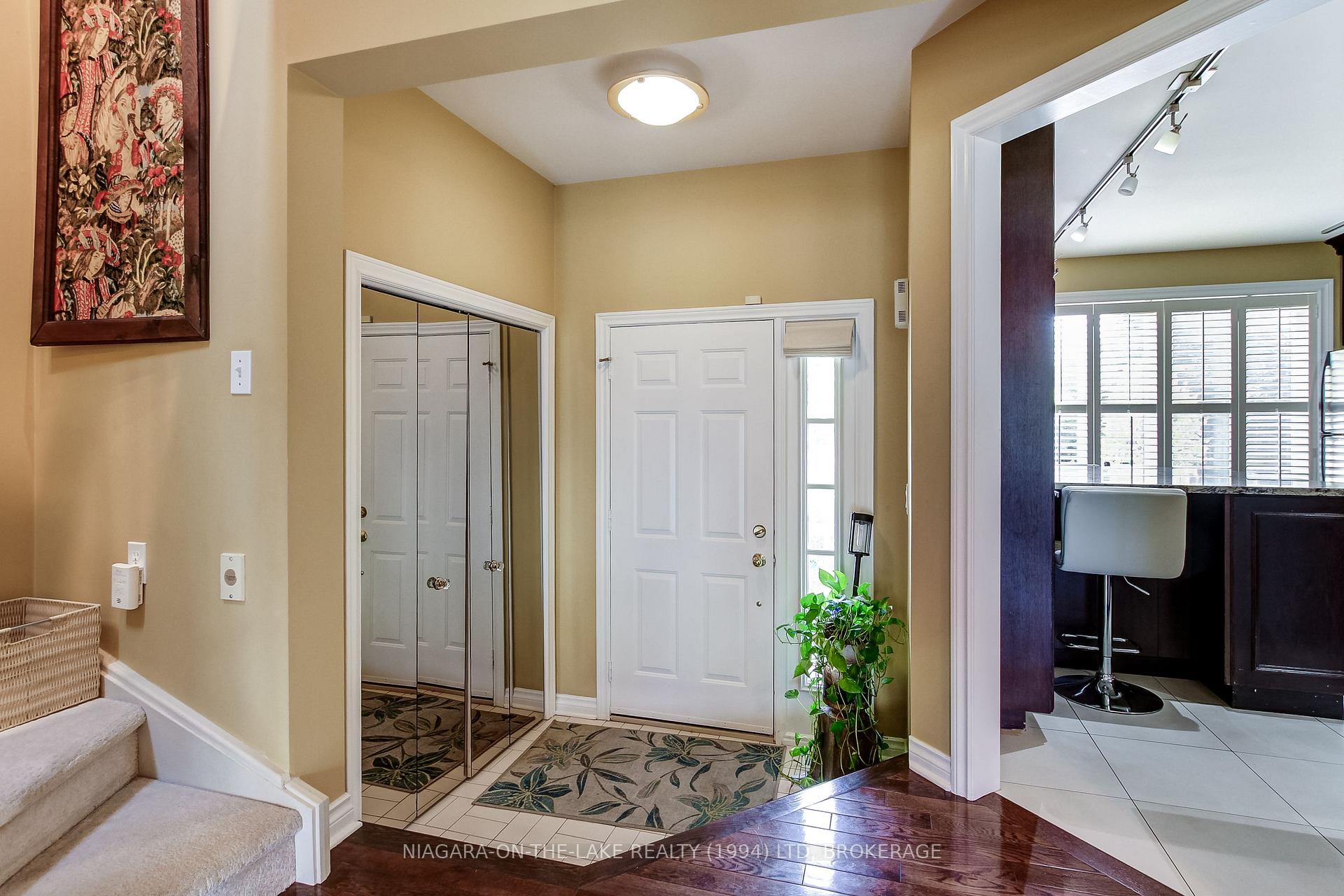 Photo 5 of Unit 14, 1 Lakeside Drive, St. Catharines, Port Weller — HOMEH