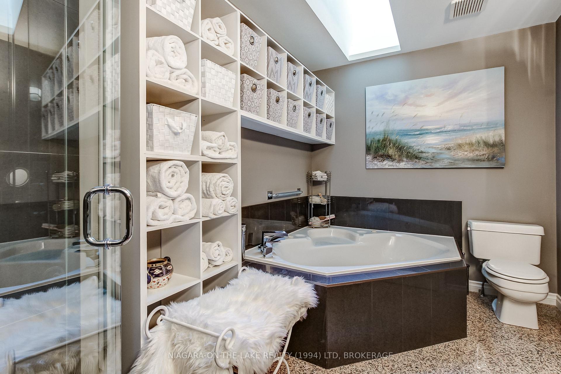 Photo 20 of Unit 14, 1 Lakeside Drive, St. Catharines, Port Weller — HOMEH